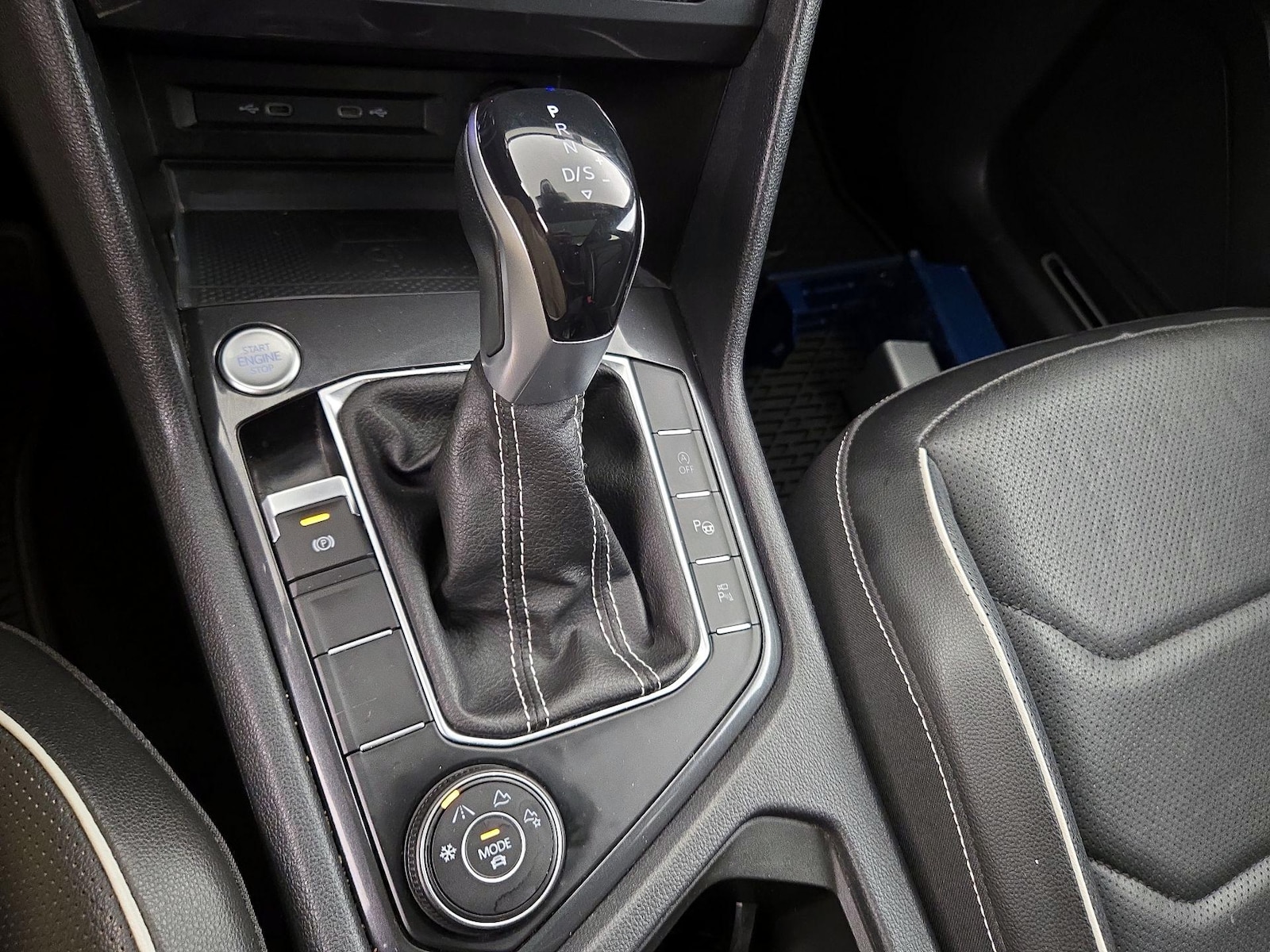 2022 Volkswagen Tiguan SEL R-LINE - Photo 19