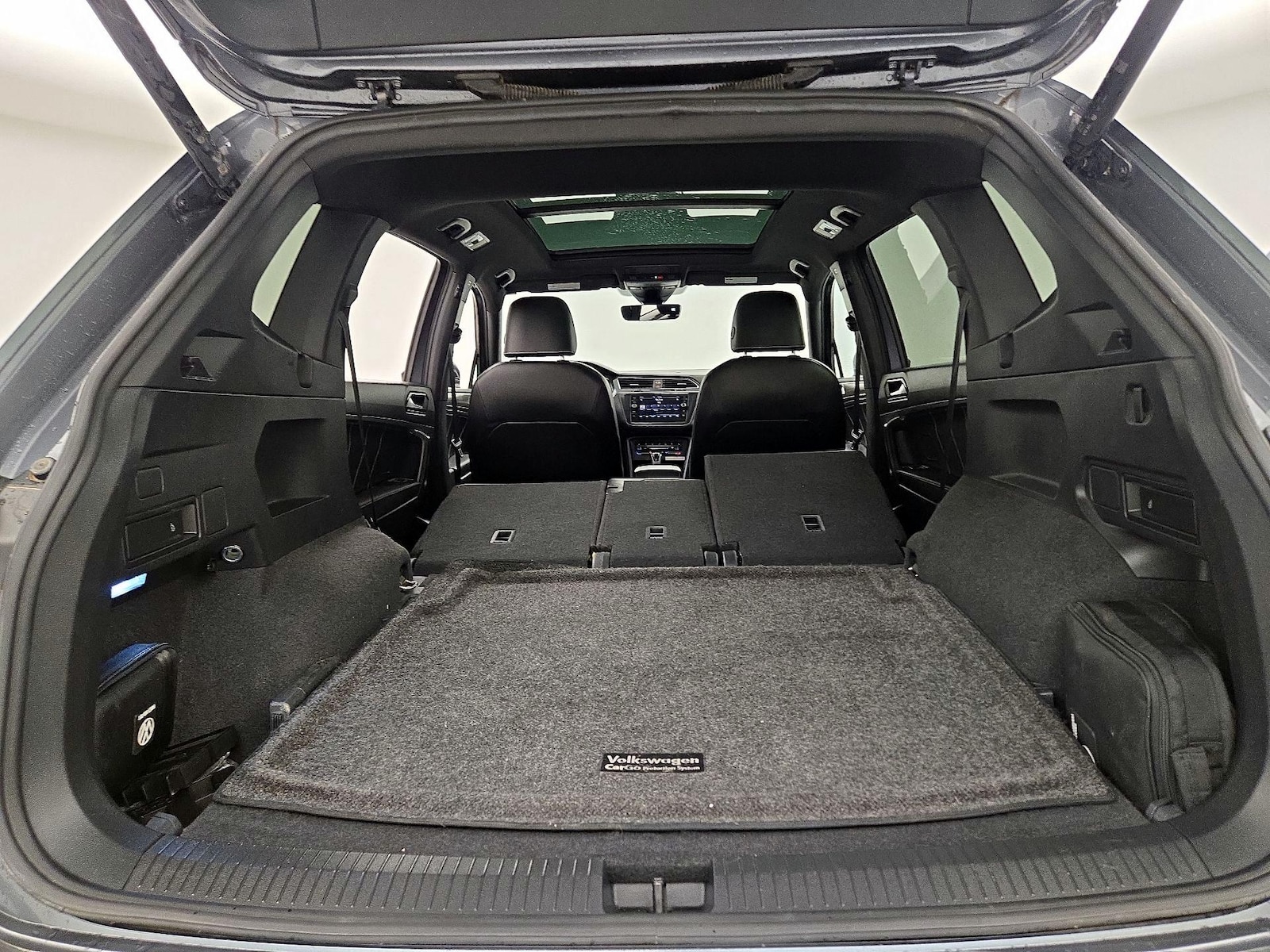 2022 Volkswagen Tiguan SEL R-LINE - Photo 24
