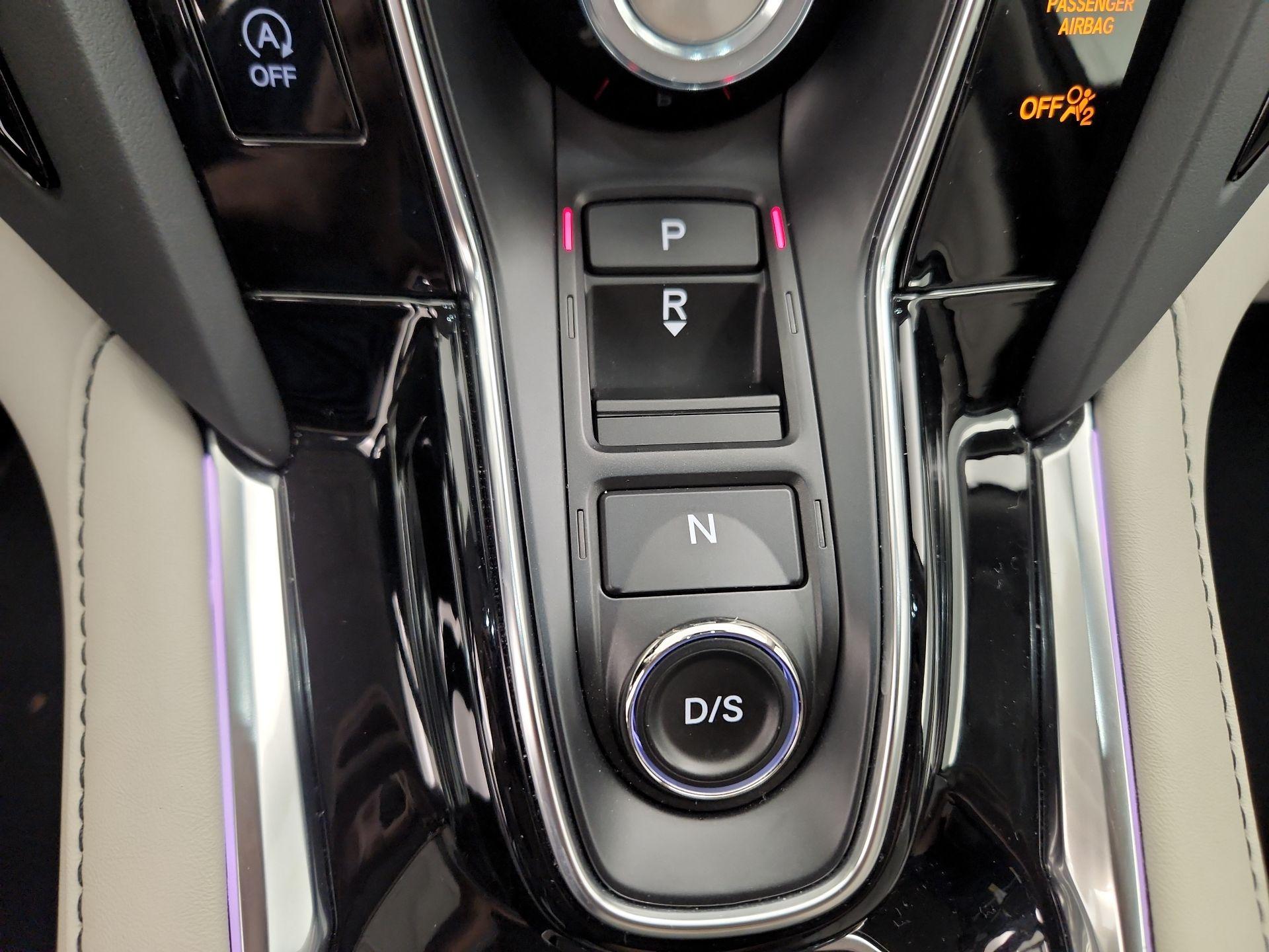 Thumbnail: 2025 Acura RDX - 18
