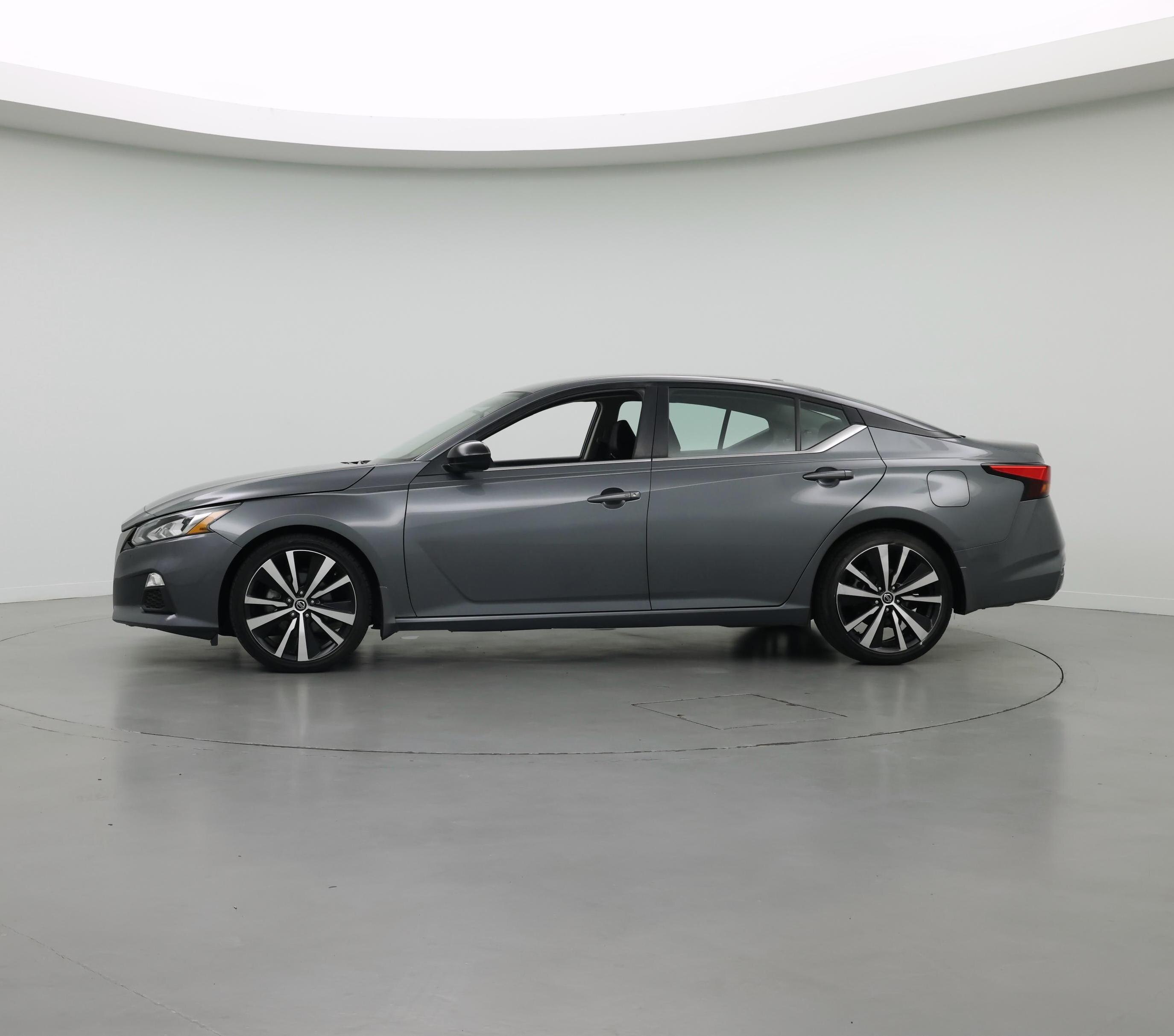 Thumbnail: 2021 Nissan Altima - 3