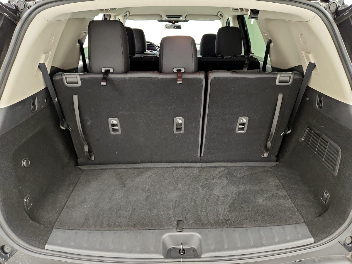 Trunk/Cargo (Seats Up)