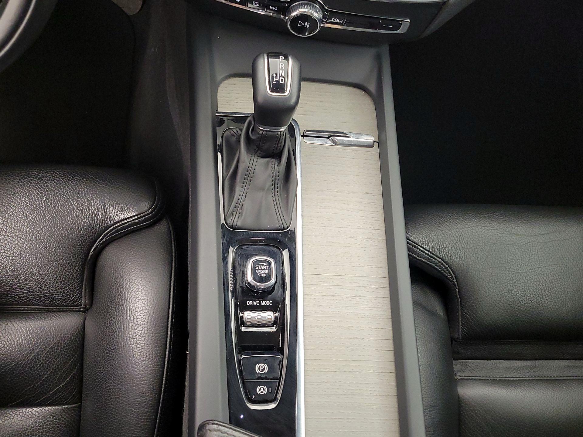 Thumbnail: 2021 Volvo S60 - 18