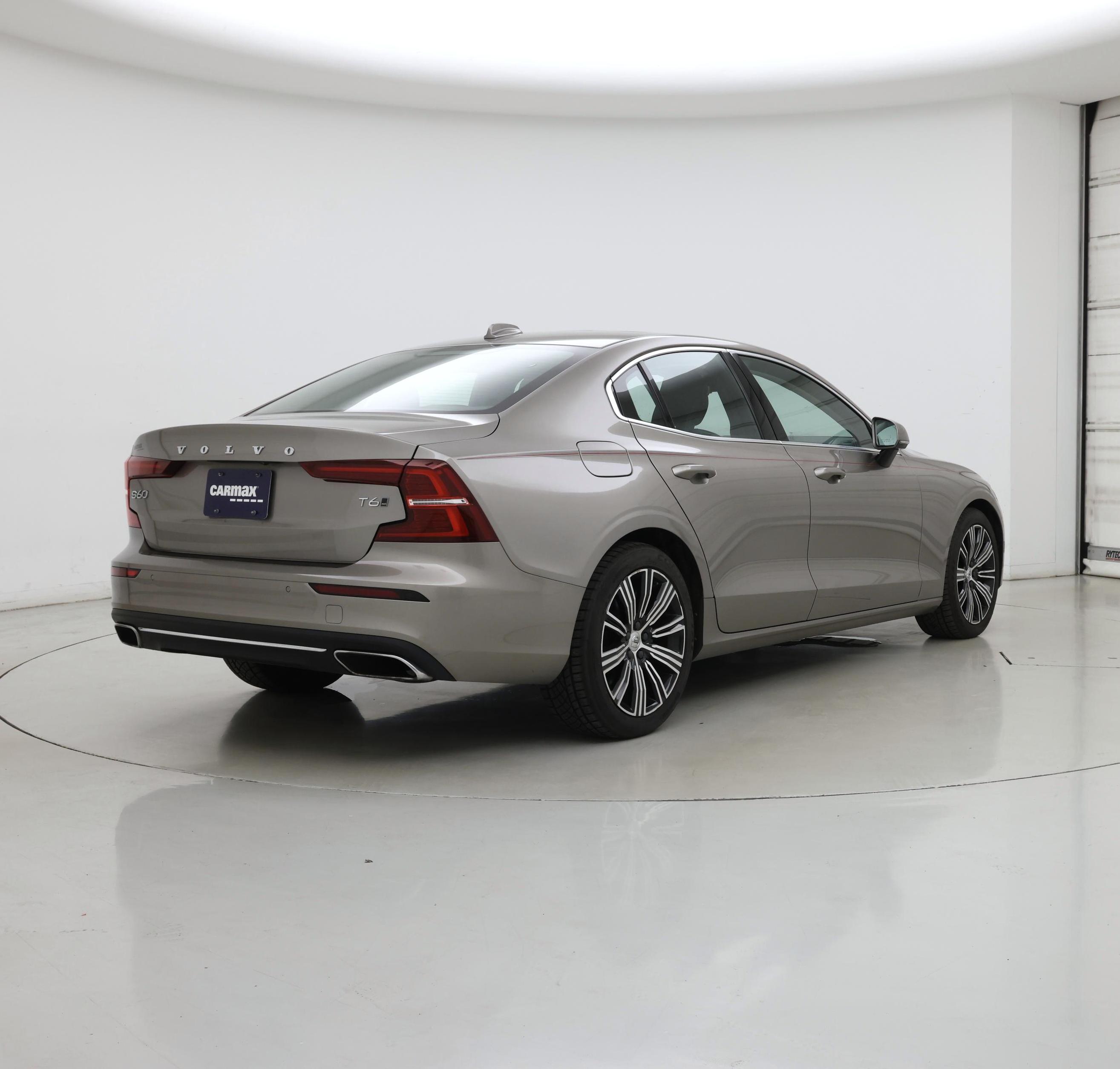 Thumbnail: 2021 Volvo S60 - 8