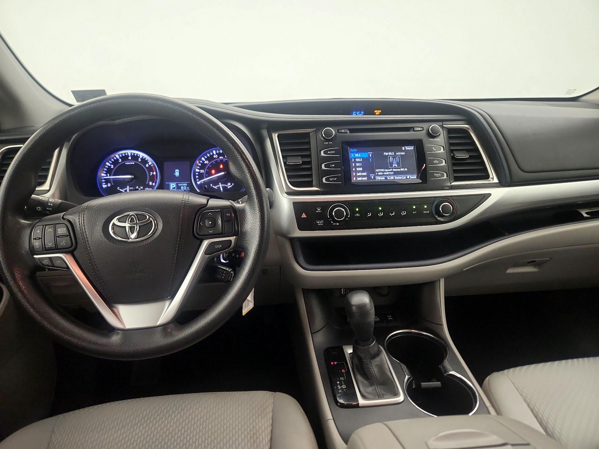 Thumbnail: 2016 Toyota Highlander - 9