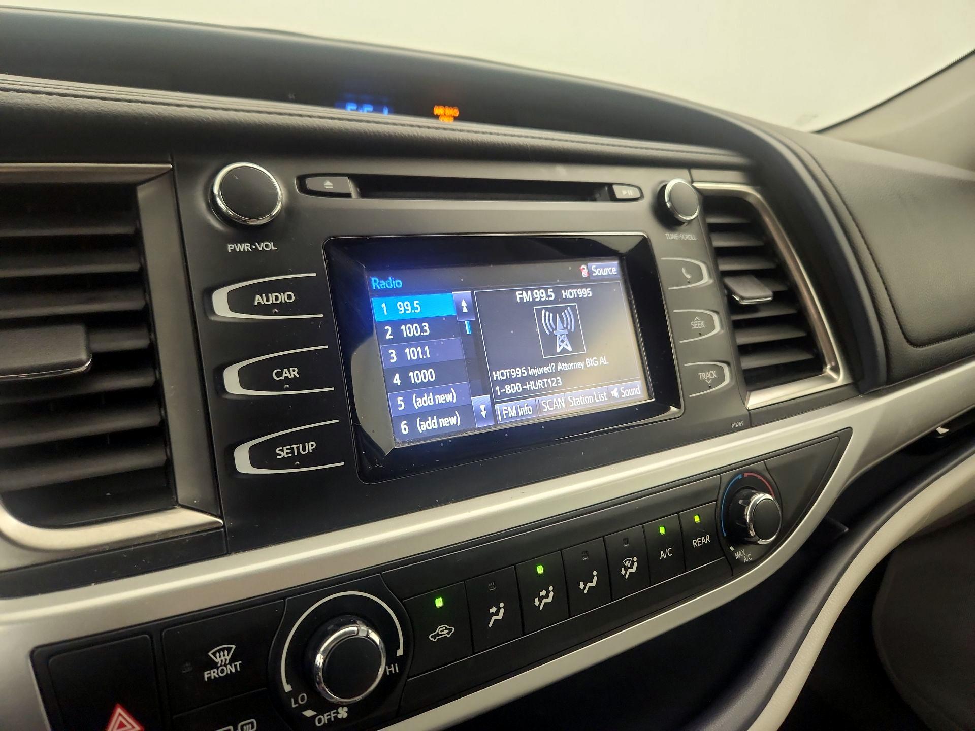 Thumbnail: 2016 Toyota Highlander - 15