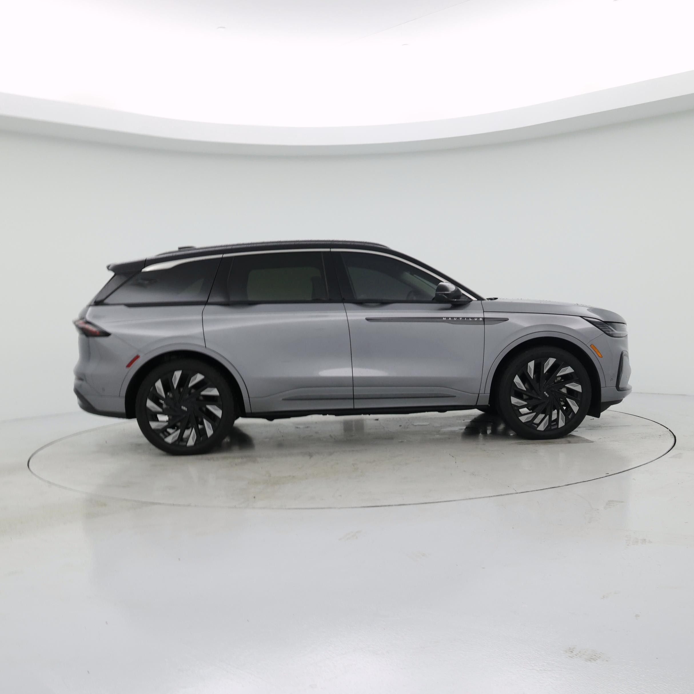 Thumbnail: 2024 Lincoln Nautilus - 7