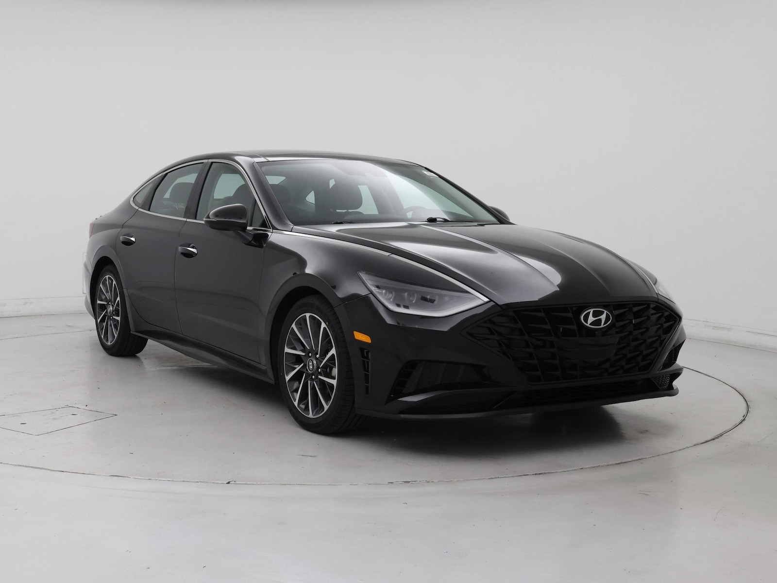 2020 Hyundai Sonata Limited - Photo 2