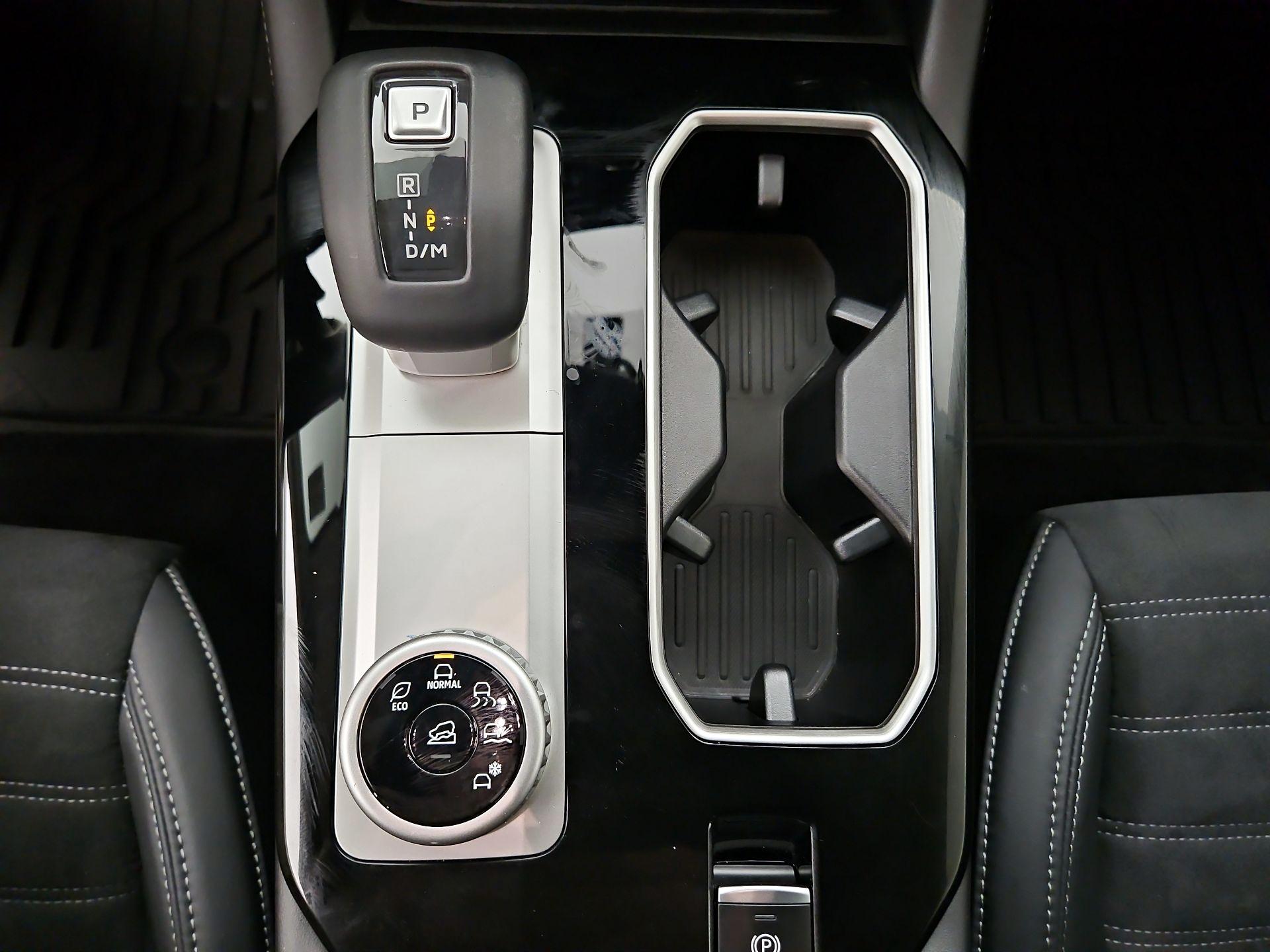 Thumbnail: 2026 Mitsubishi Outlander - 18