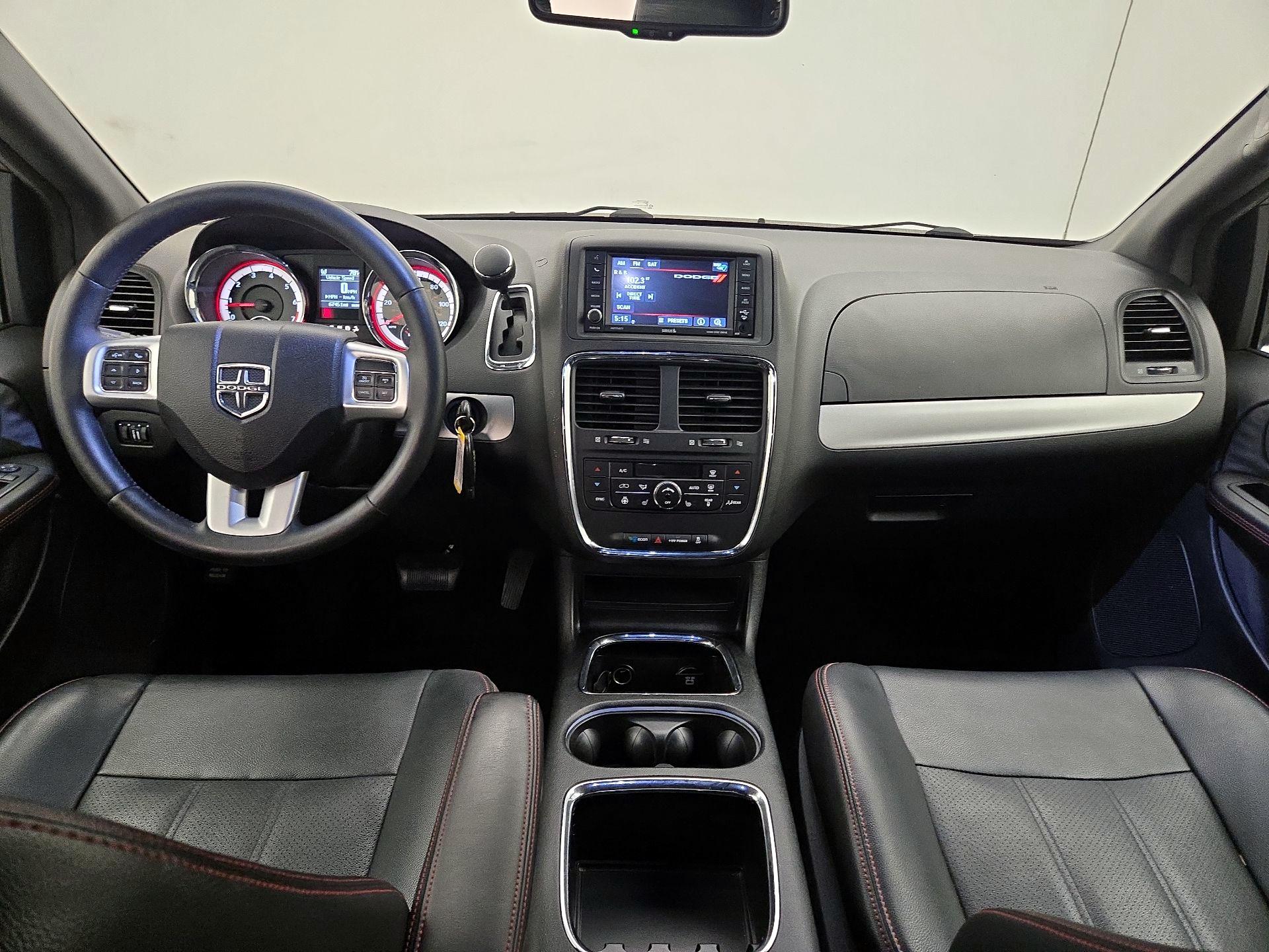 Thumbnail: 2017 Dodge Grand Caravan - 9