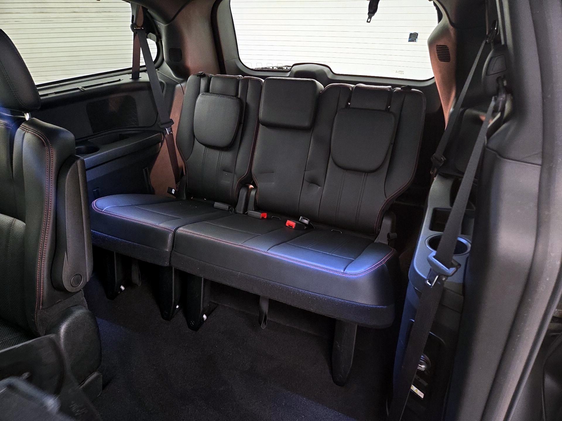 Thumbnail: 2017 Dodge Grand Caravan - 20