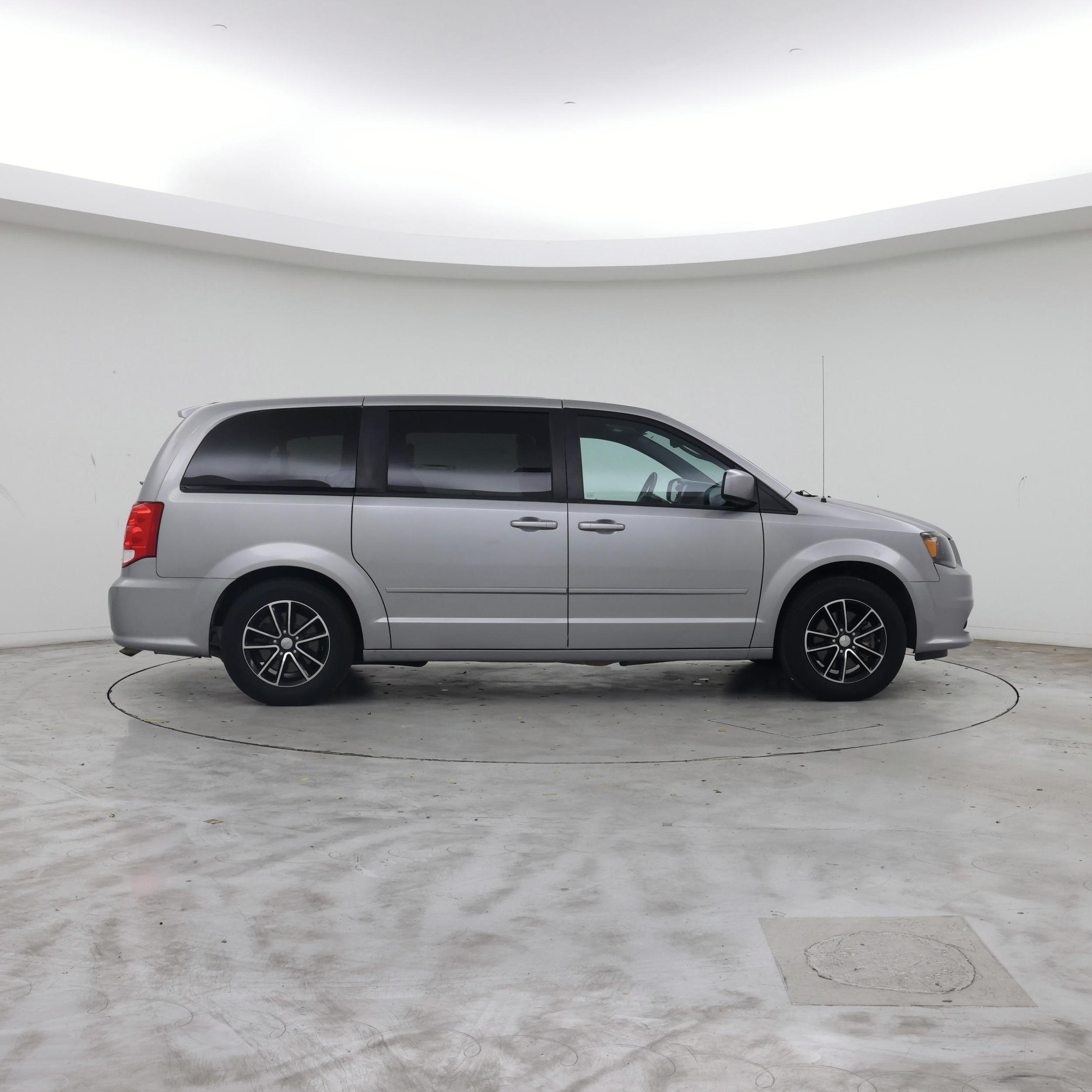 Thumbnail: 2017 Dodge Grand Caravan - 7