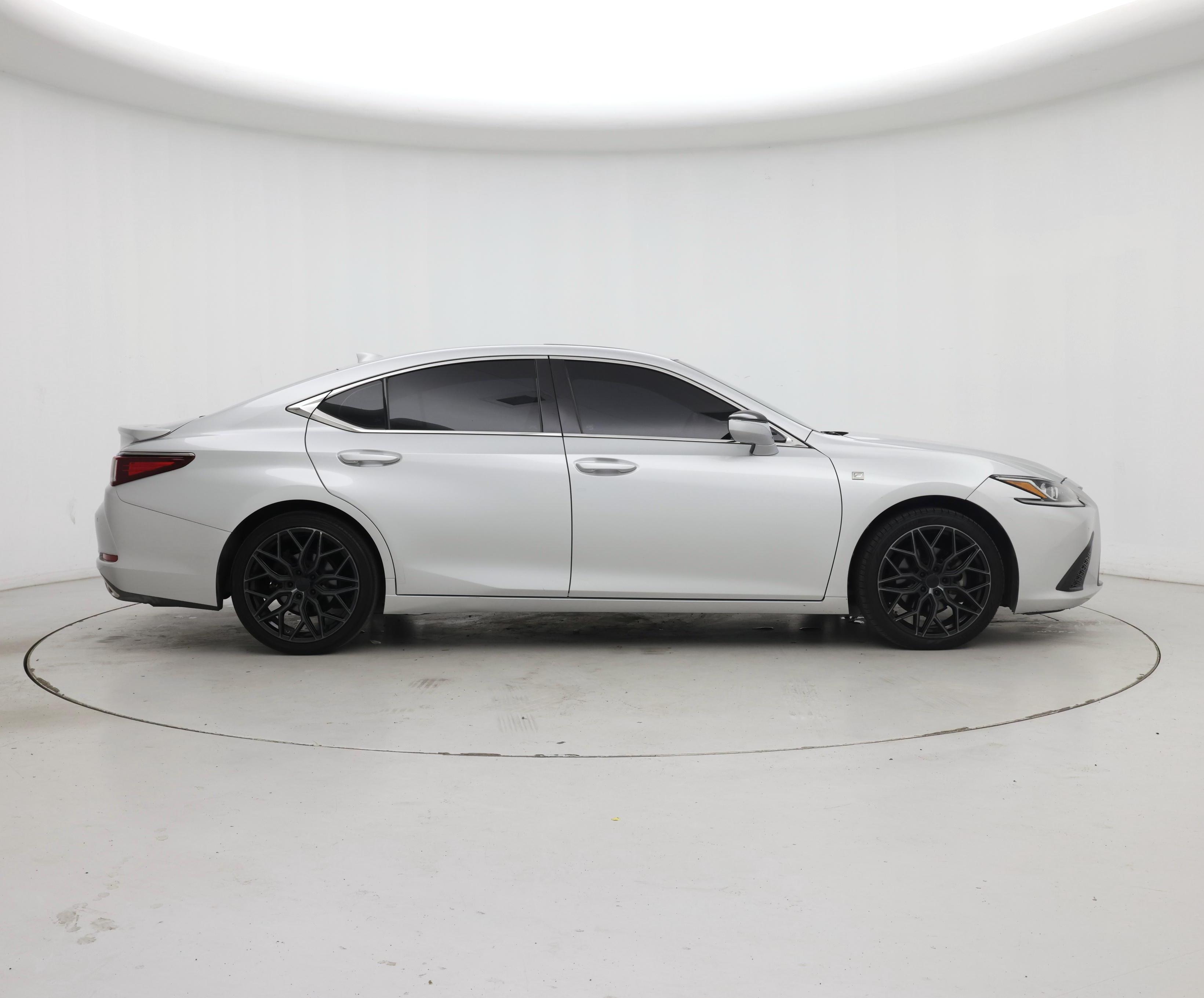 Thumbnail: 2019 Lexus ES - 7