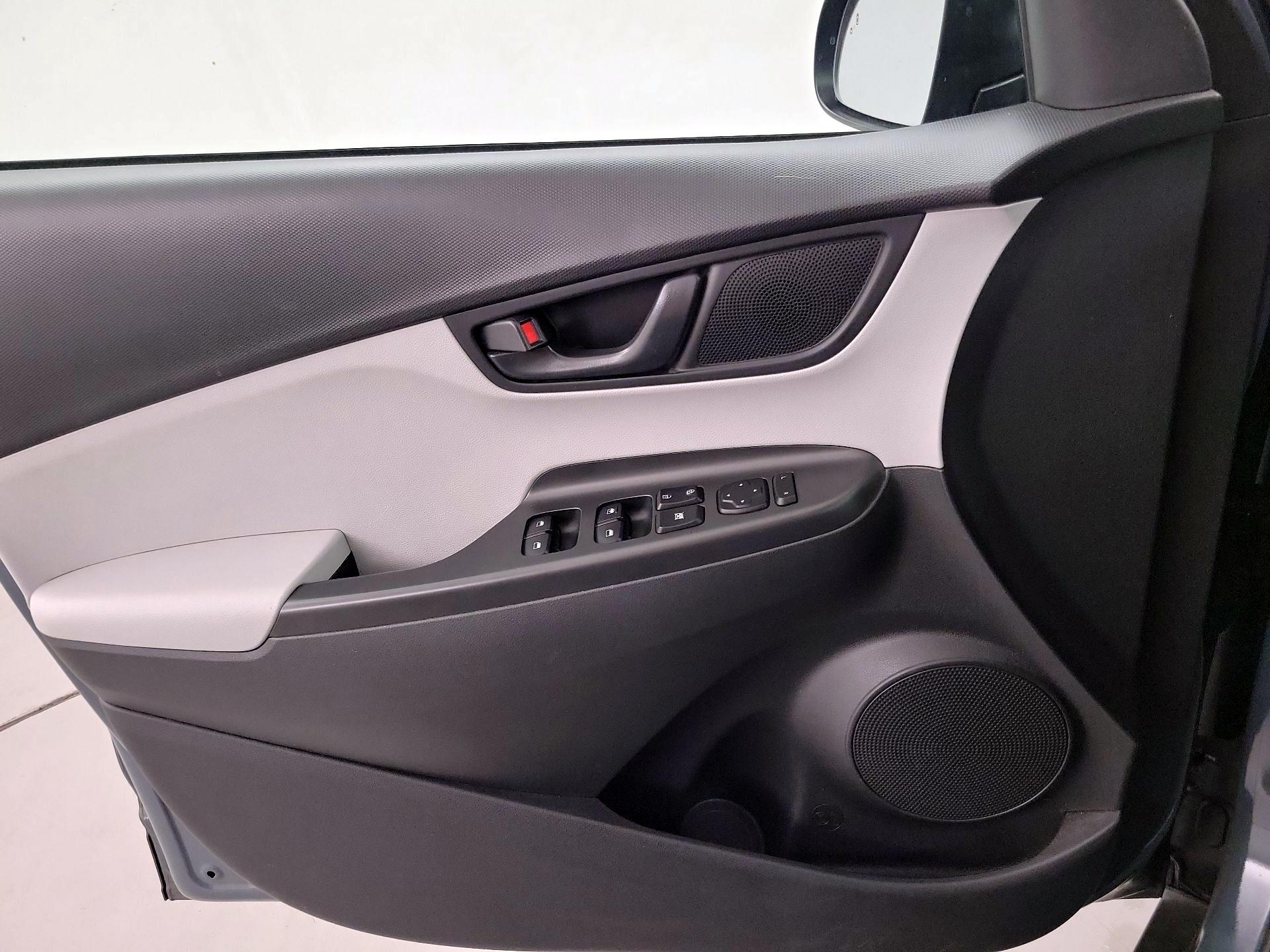 Thumbnail: 2022 Hyundai Kona - 10