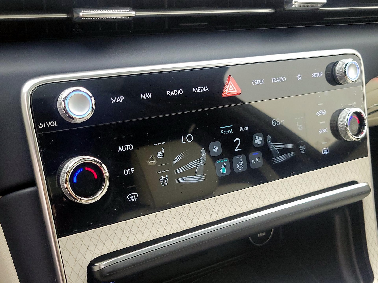 2025 GENESIS GV80 Prestige - Photo 18