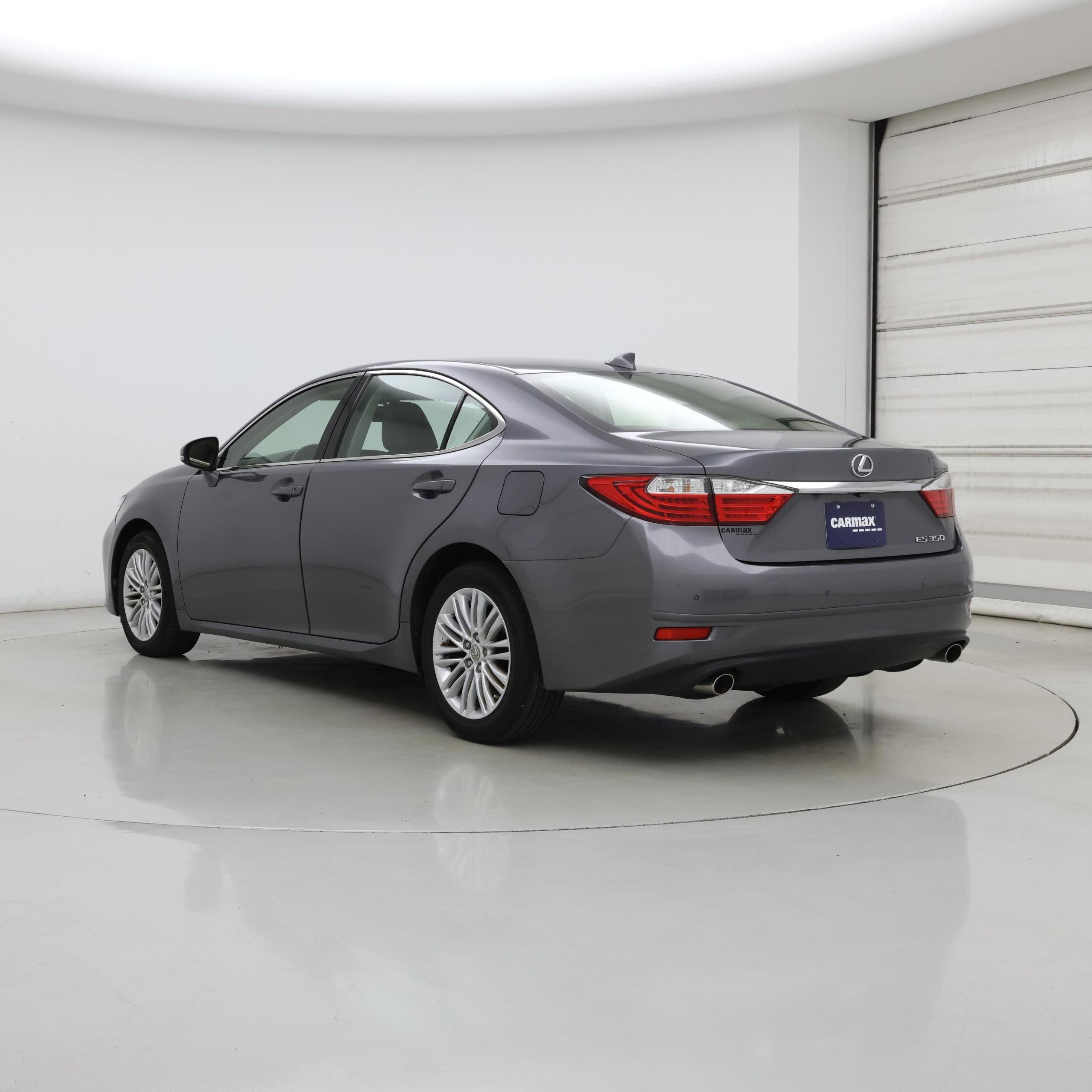 Thumbnail: 2015 Lexus ES - 2