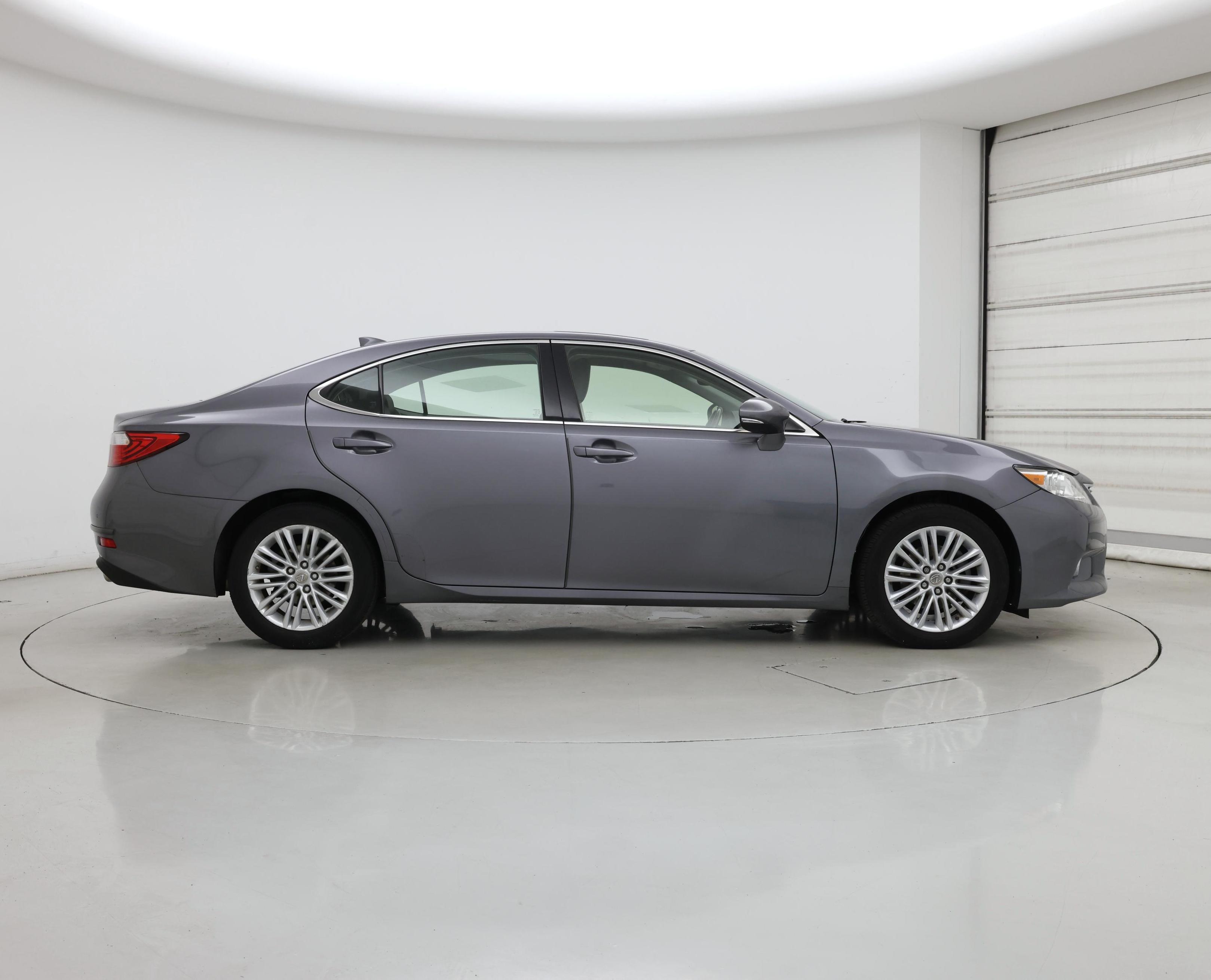 Thumbnail: 2015 Lexus ES - 7