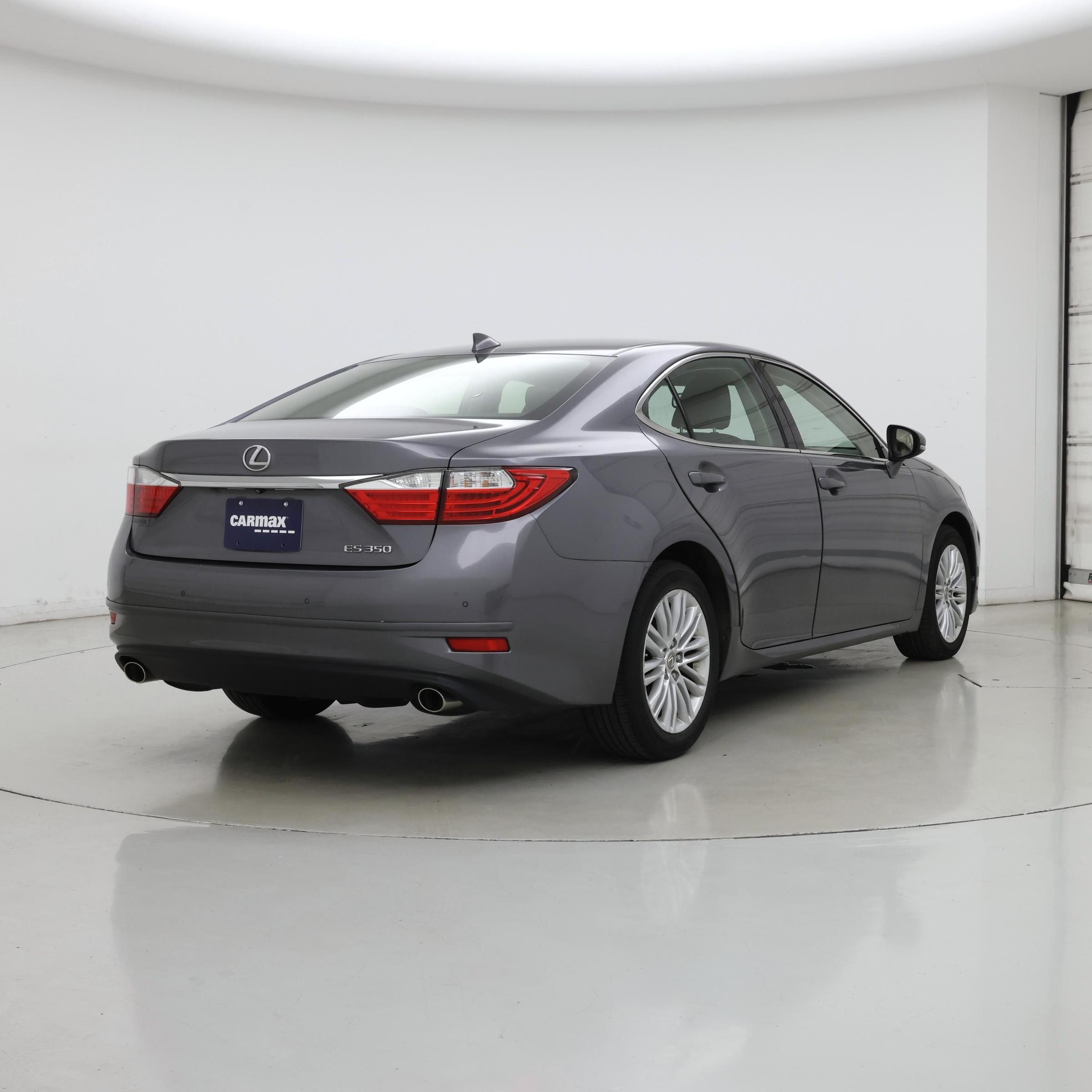 Thumbnail: 2015 Lexus ES - 8