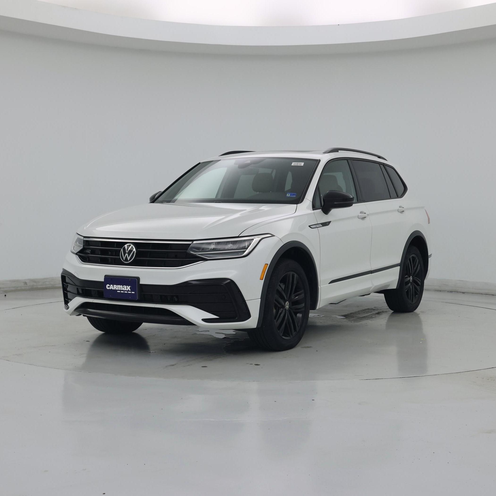 Thumbnail: 2022 Volkswagen Tiguan - 4