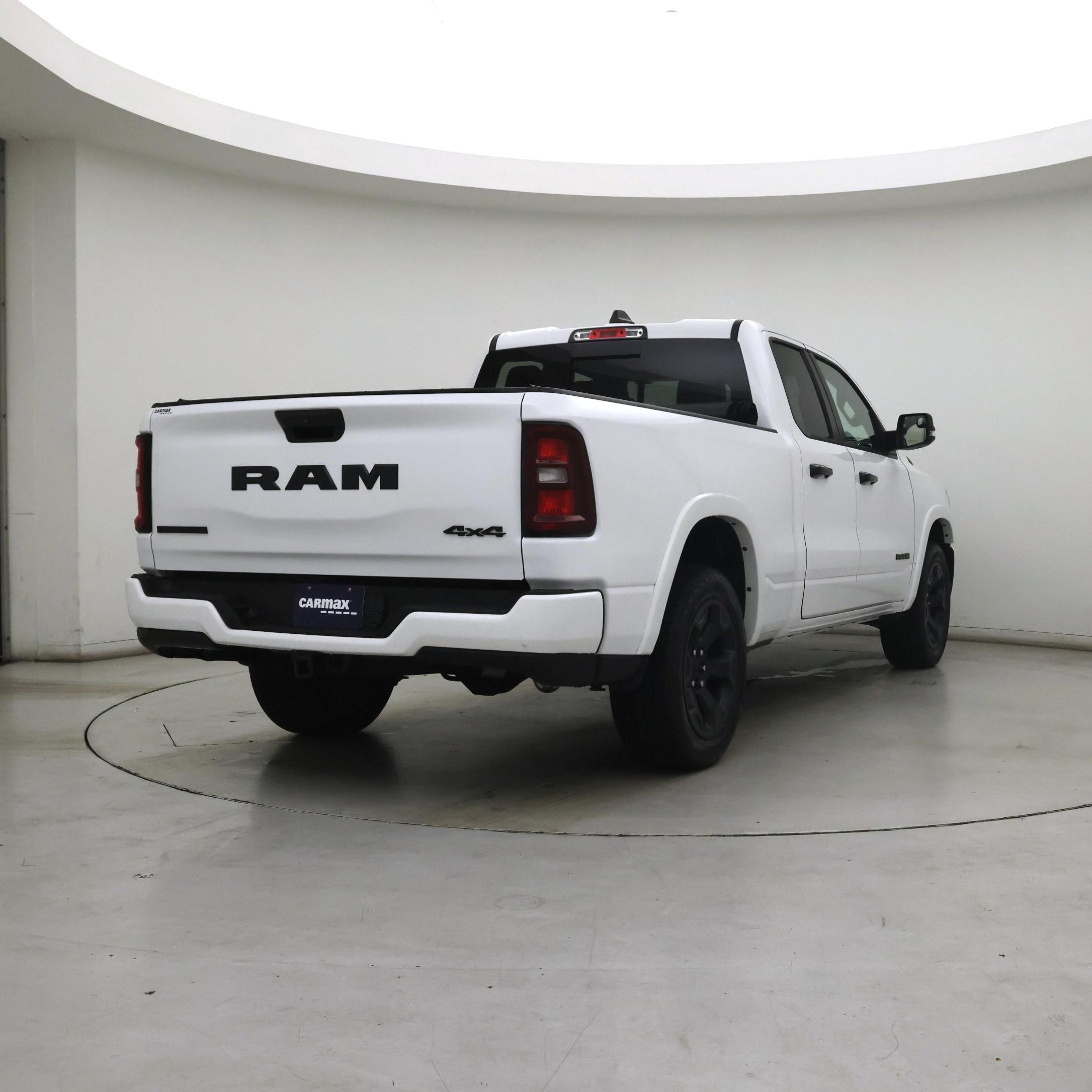 Thumbnail: 2025 RAM 1500 - 8