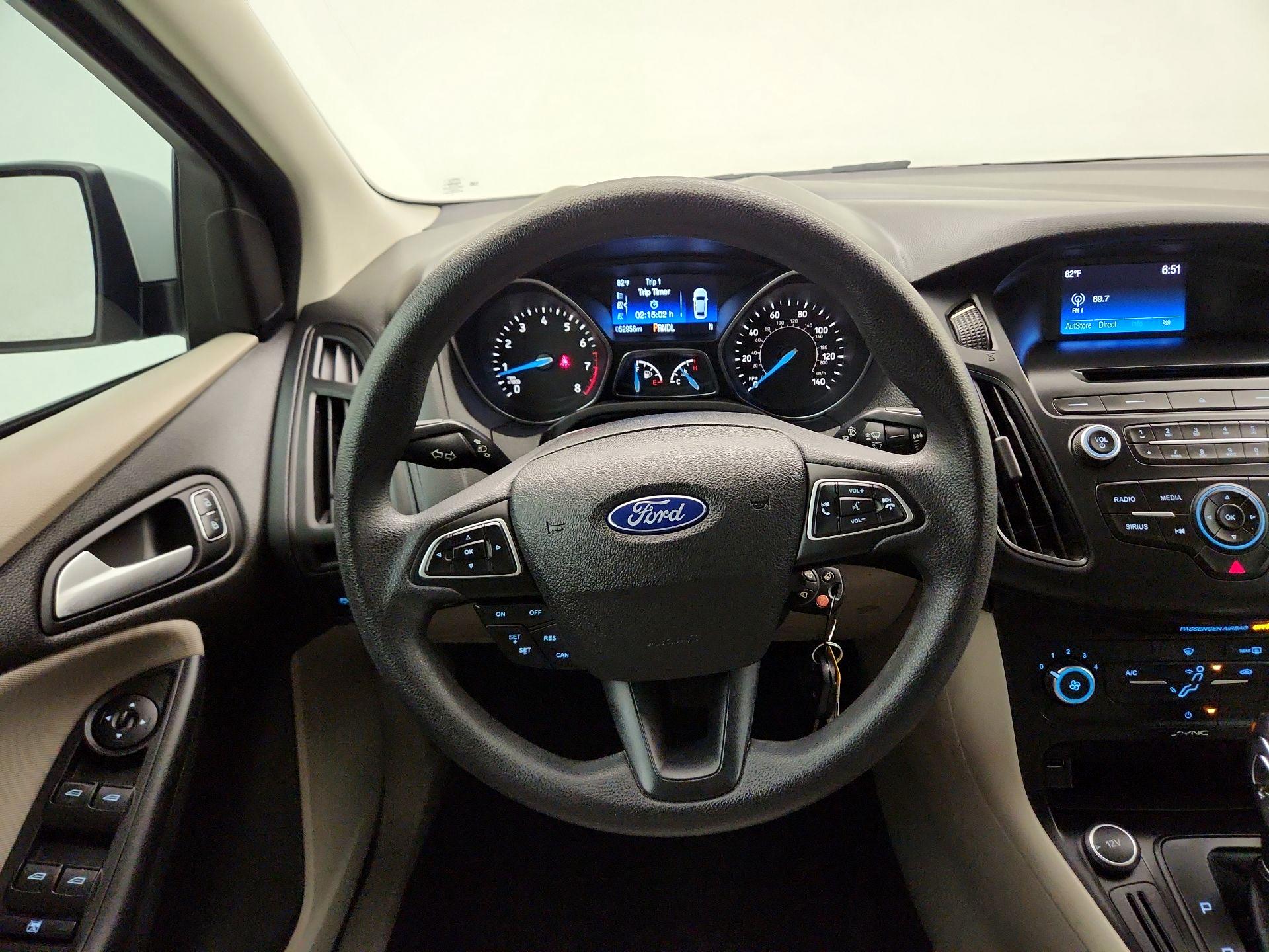 Thumbnail: 2016 Ford Focus - 10