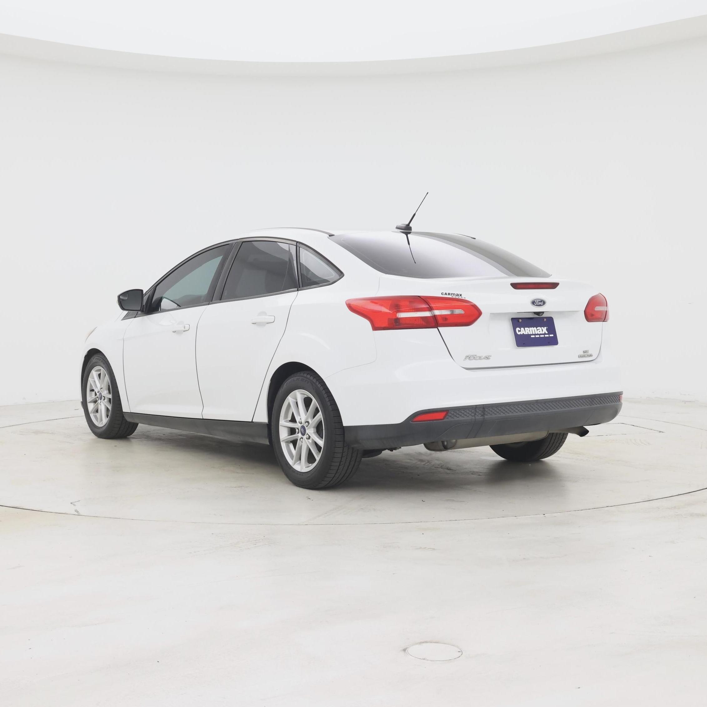 Thumbnail: 2016 Ford Focus - 2