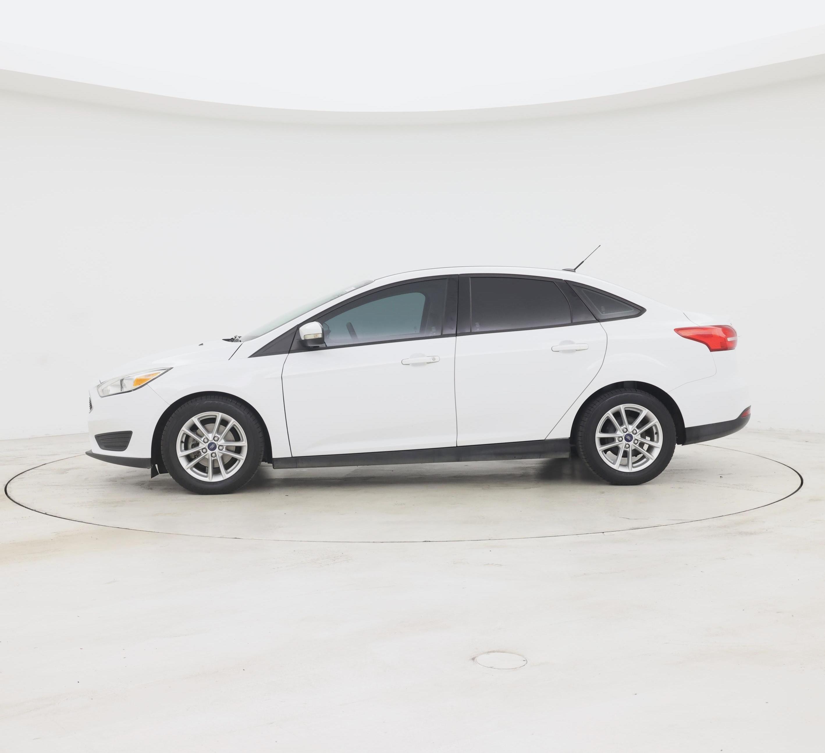 Thumbnail: 2016 Ford Focus - 3