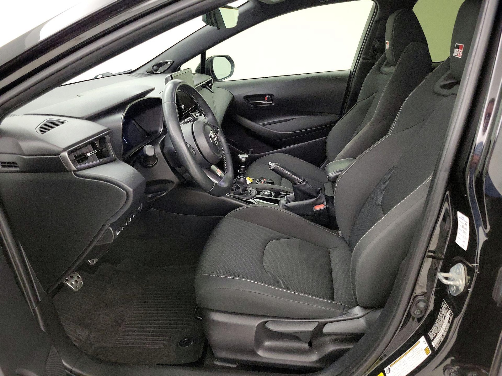 2023 Toyota GR Corolla Core - Photo 12