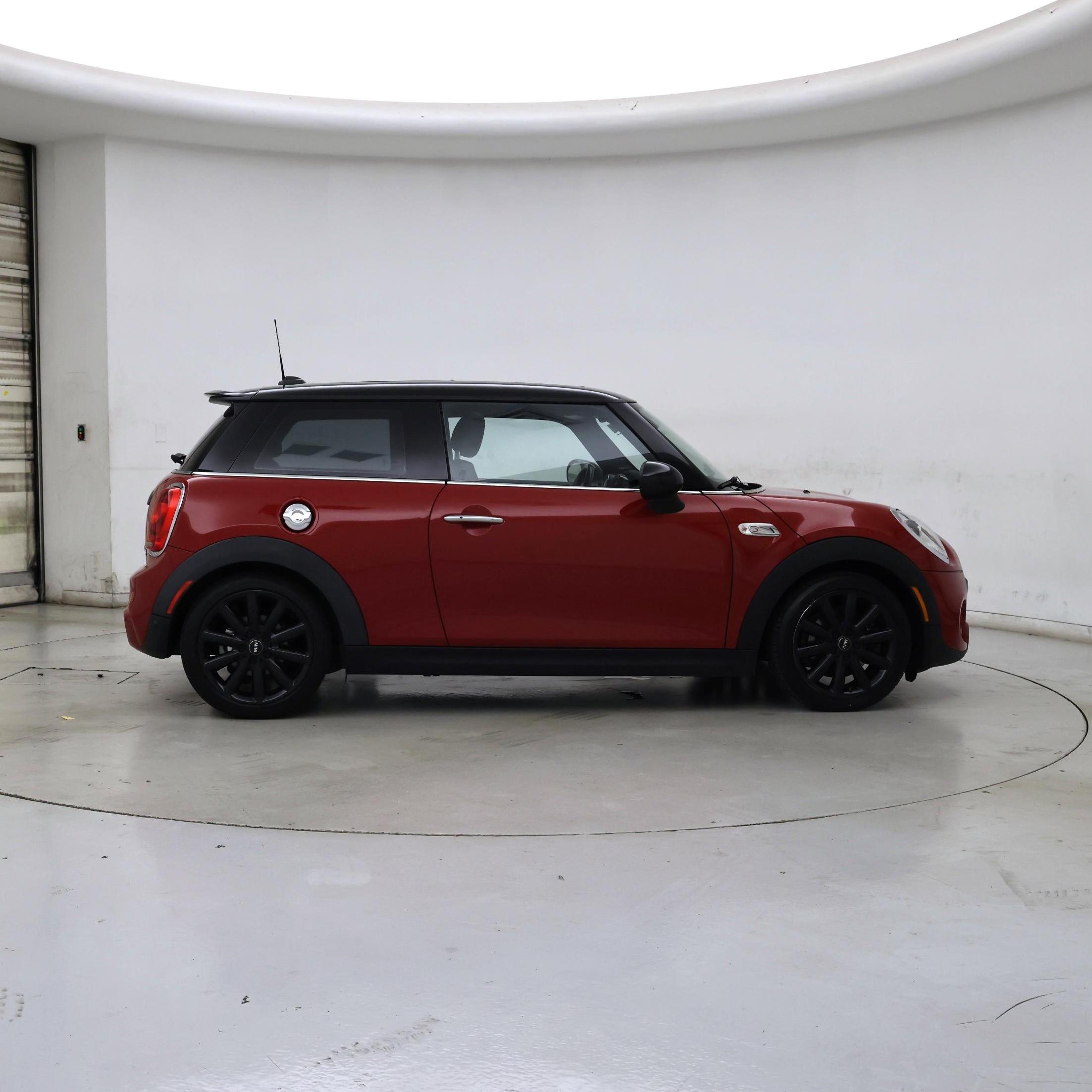 Thumbnail: 2015 MINI Cooper Hardtop - 7