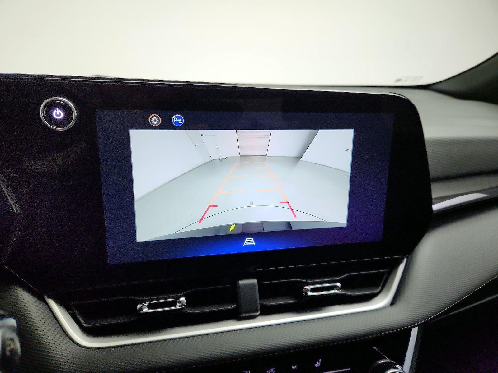 2025 Chevrolet Equinox LT - Photo 16