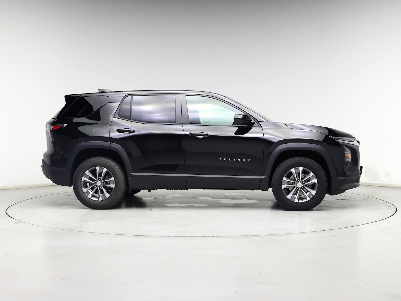 2025 Chevrolet Equinox LT - Photo 8
