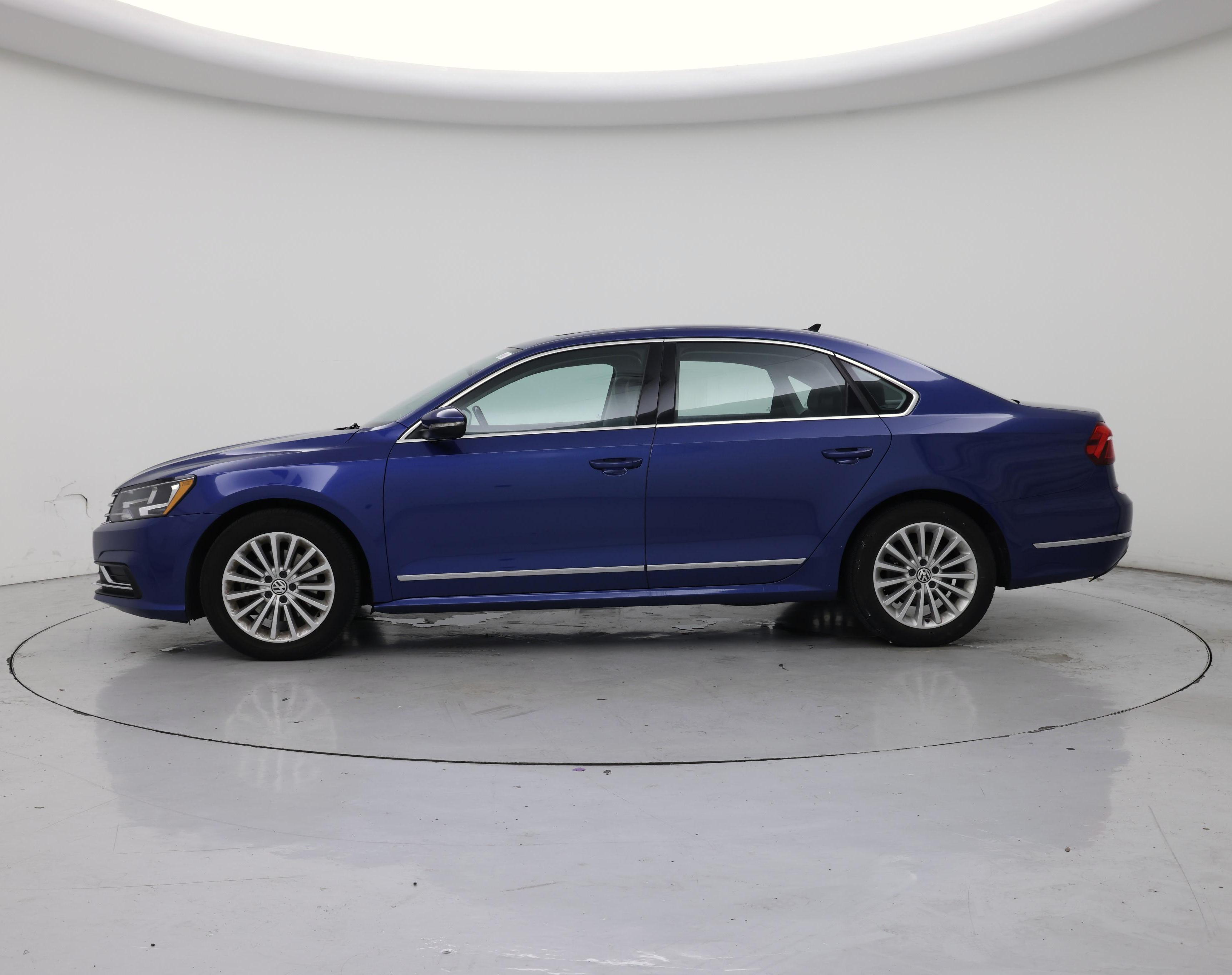 Thumbnail: 2017 Volkswagen Passat - 3