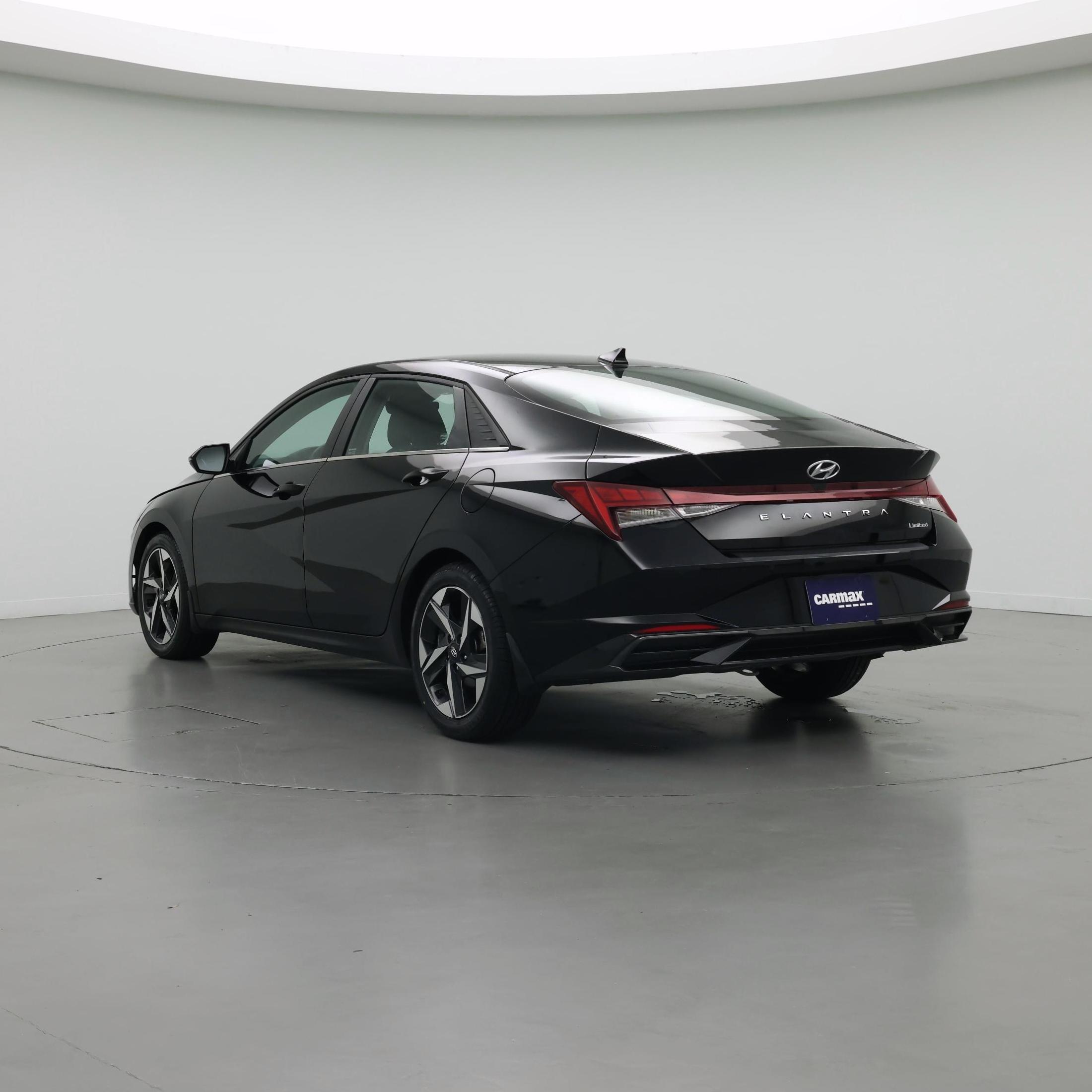 Thumbnail: 2023 Hyundai Elantra - 2