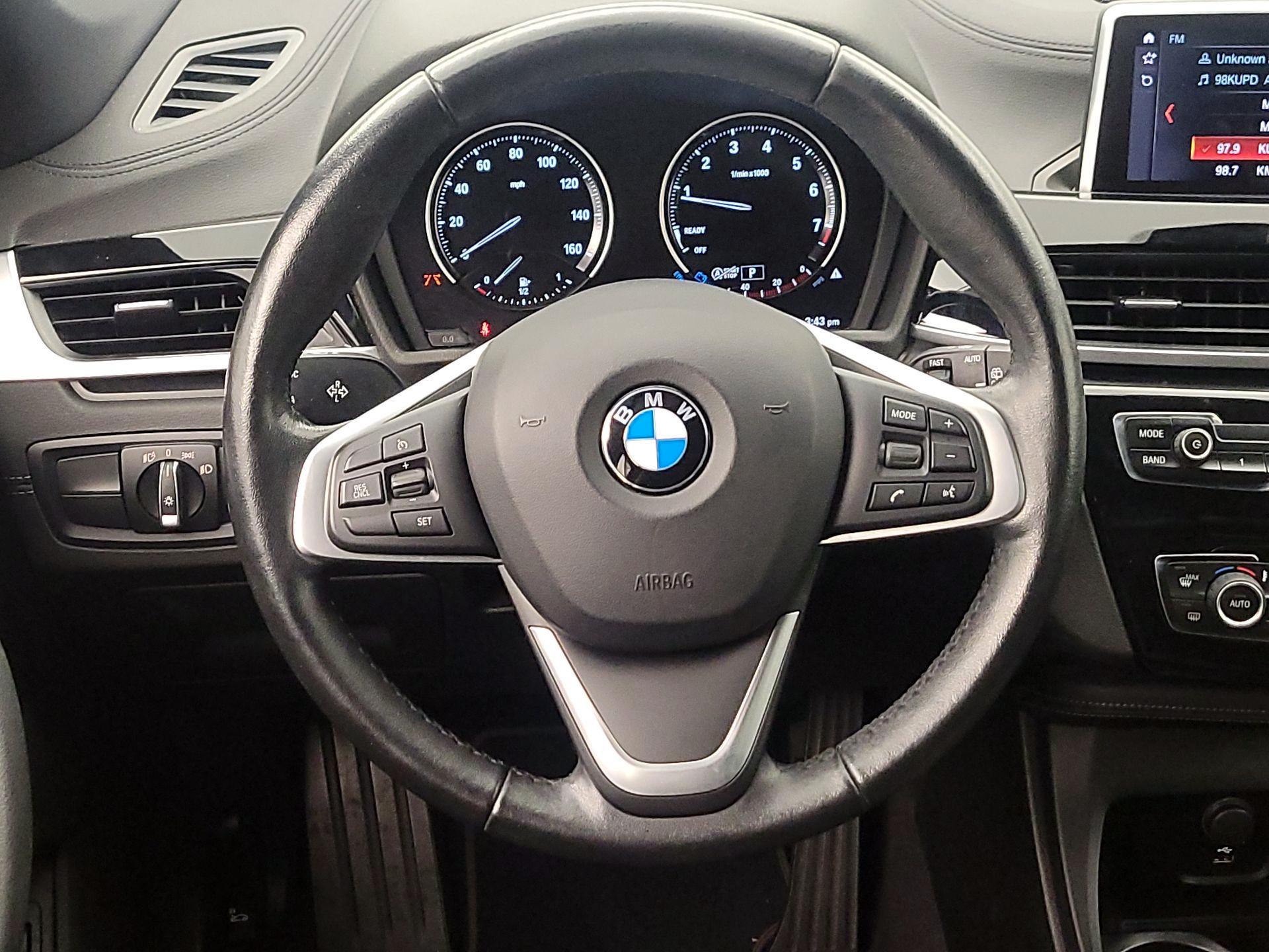 Thumbnail: 2020 BMW X1 - 10