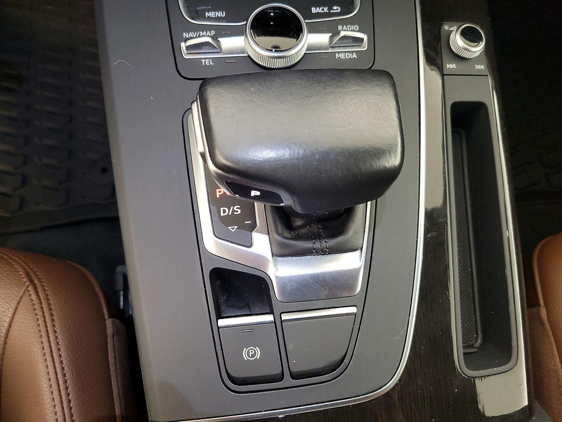 Thumbnail: 2018 Audi Q5 - 18