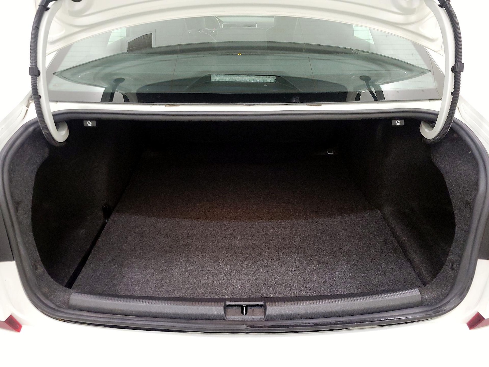 2019 Volkswagen Passat SE R-Line - Photo 22