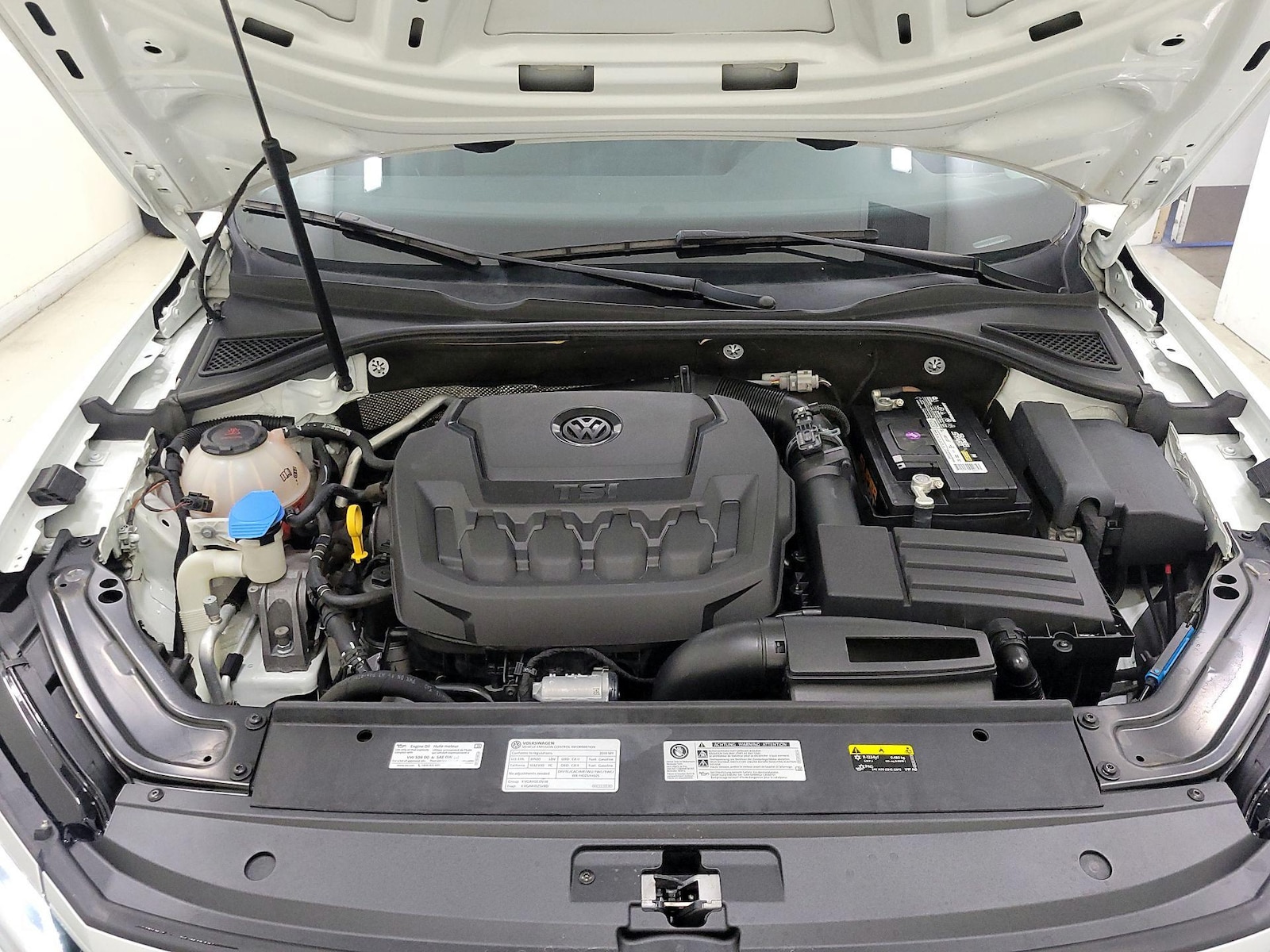 2019 Volkswagen Passat SE R-Line - Photo 23