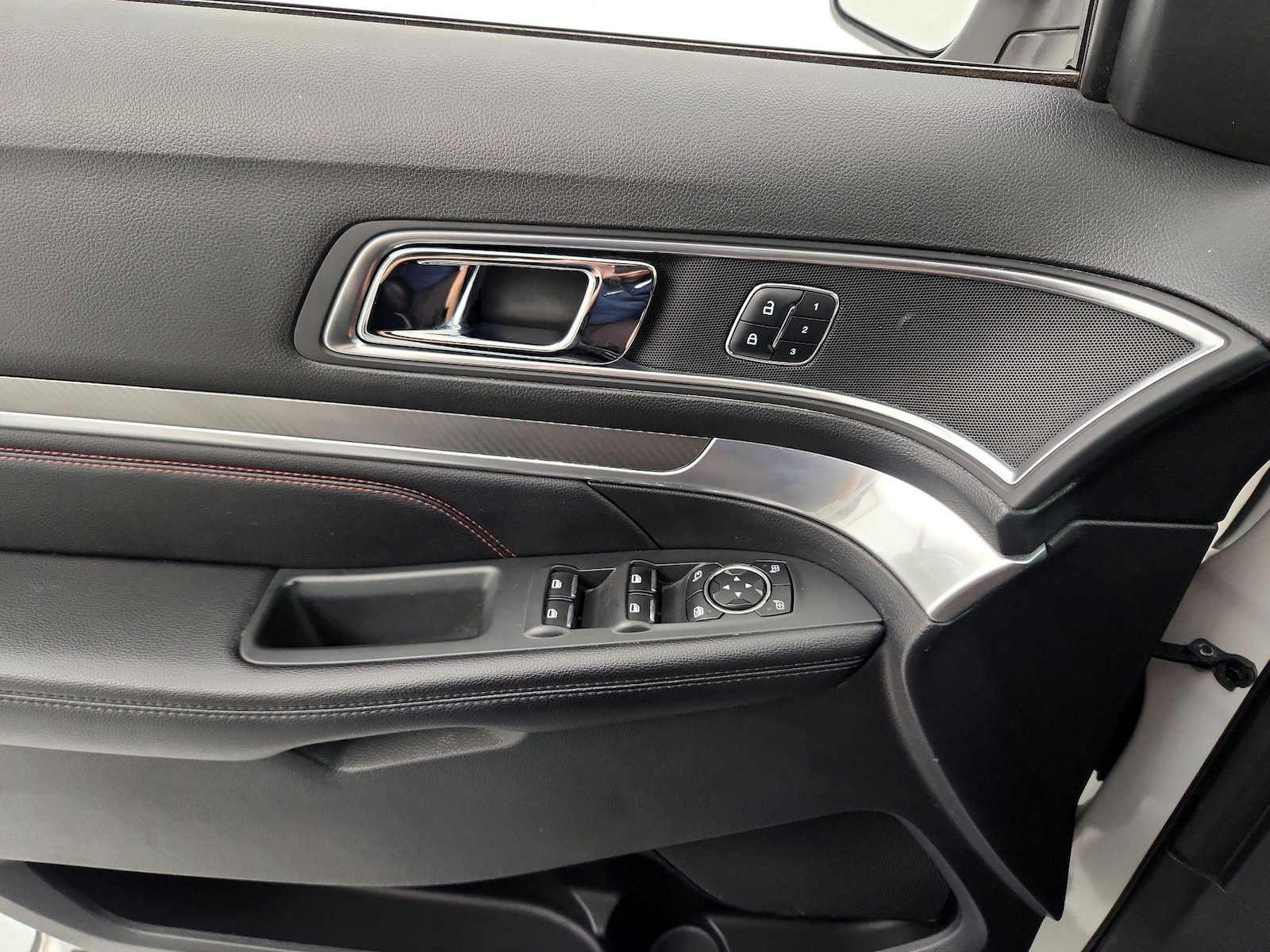 2017 Ford Explorer Sport - Photo 13