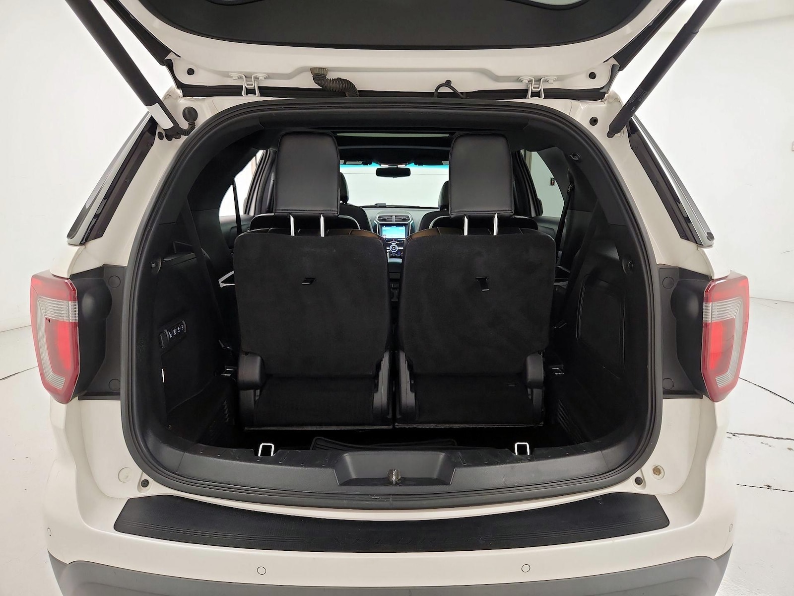 2017 Ford Explorer Sport - Photo 24