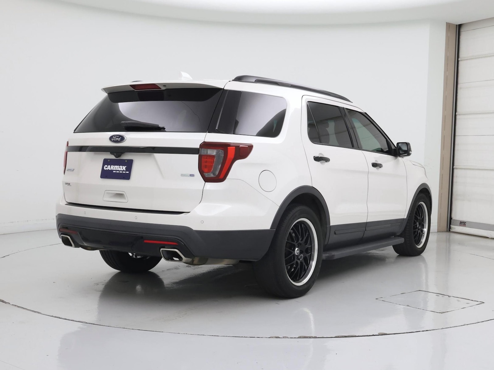 2017 Ford Explorer Sport - Photo 9