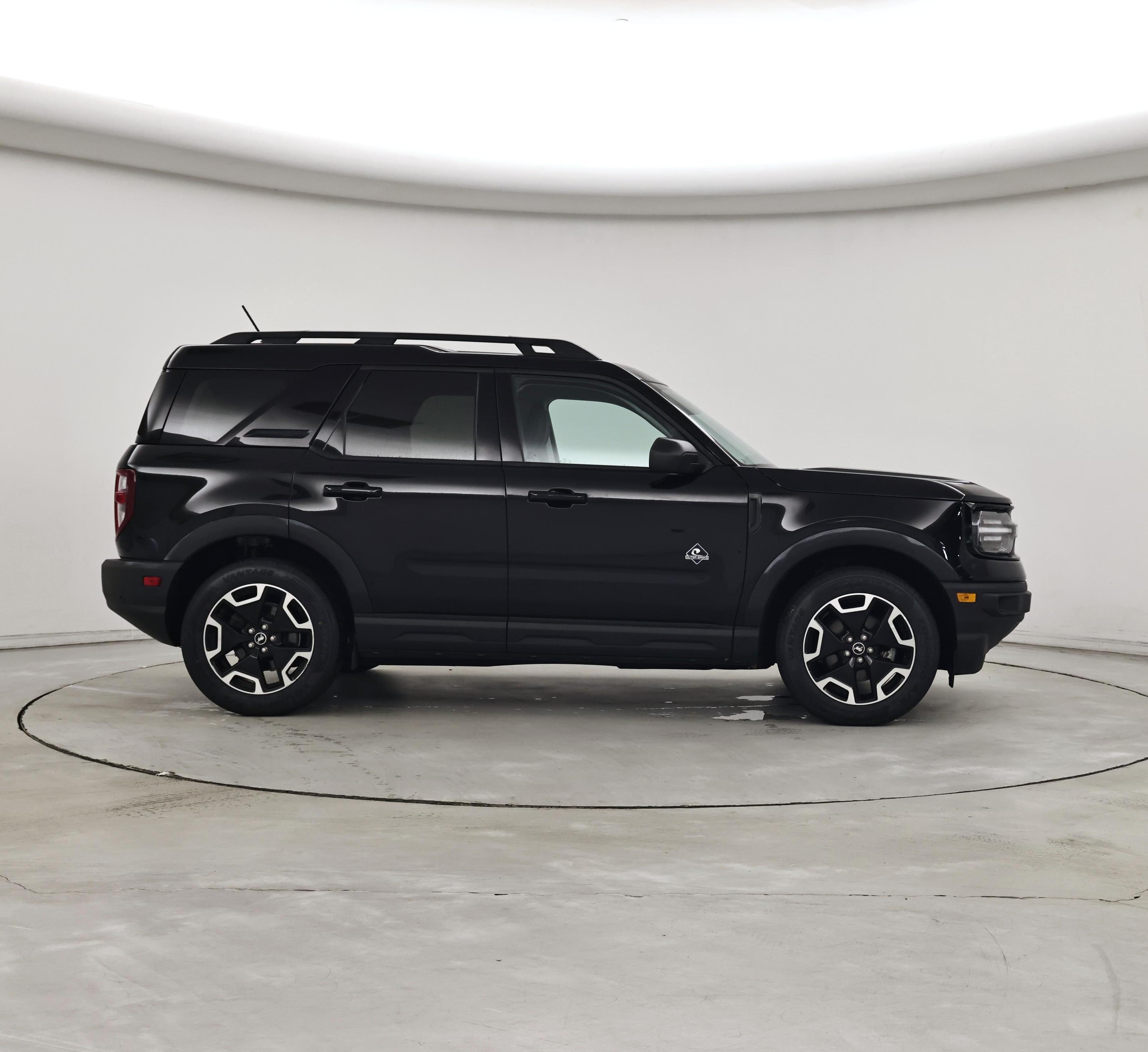 Thumbnail: 2023 Ford Bronco Sport - 7