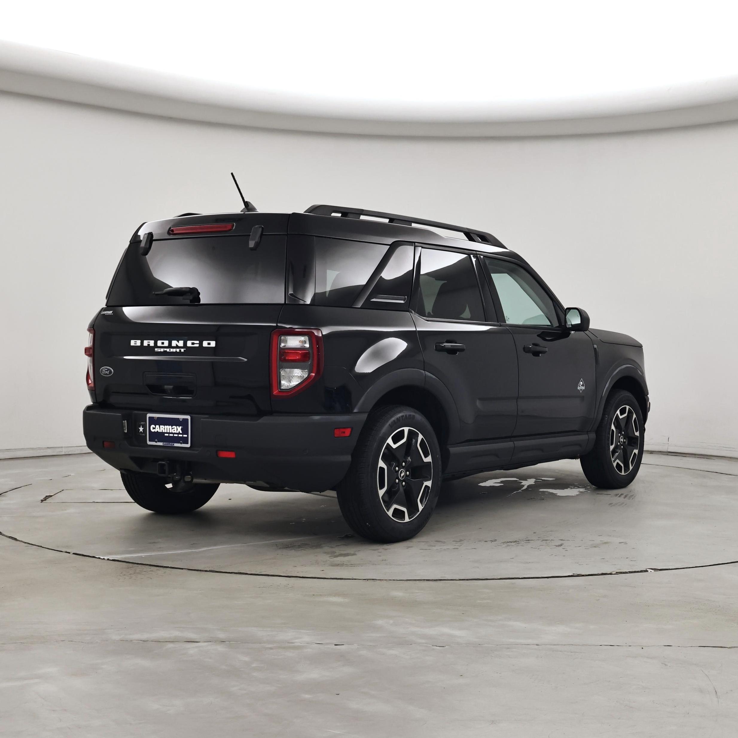 Thumbnail: 2023 Ford Bronco Sport - 8