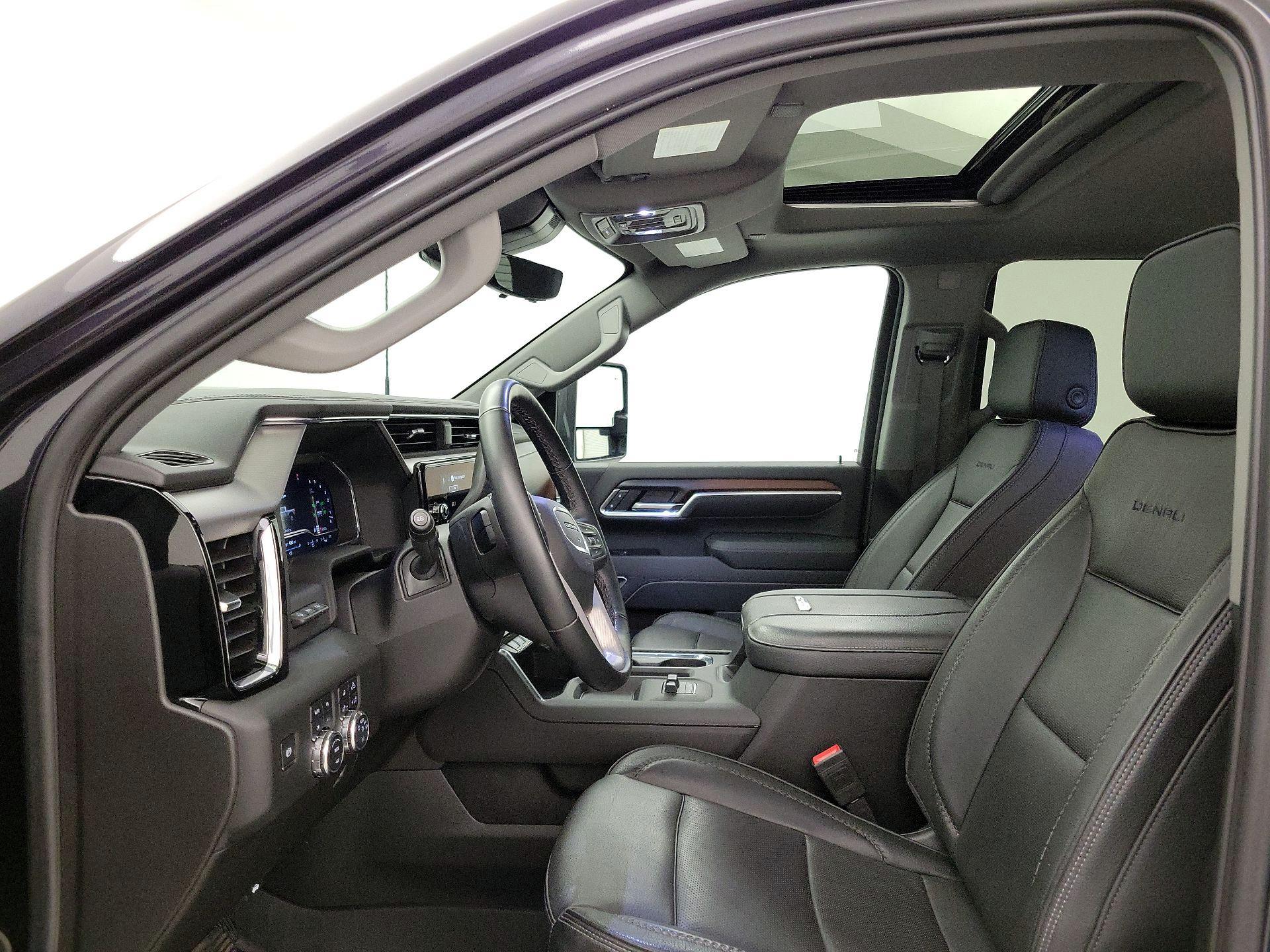 Thumbnail: 2025 GMC Sierra 3500 - 19
