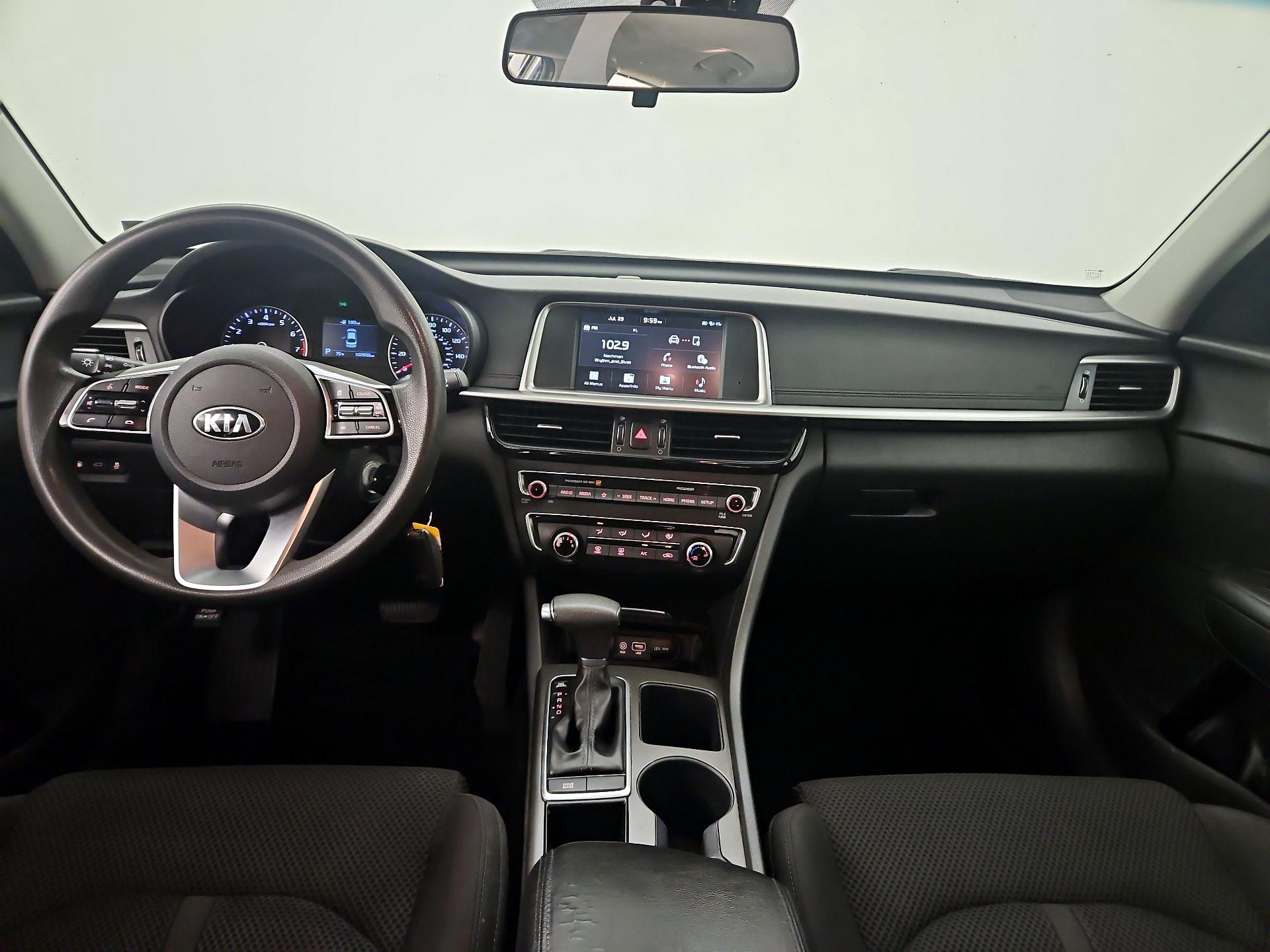 Thumbnail: 2020 Kia Optima - 9