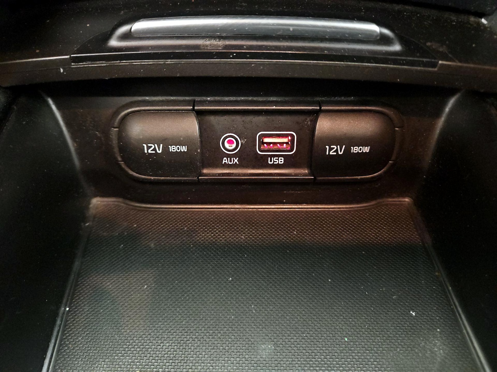 2020 Kia Optima SE - Photo 19