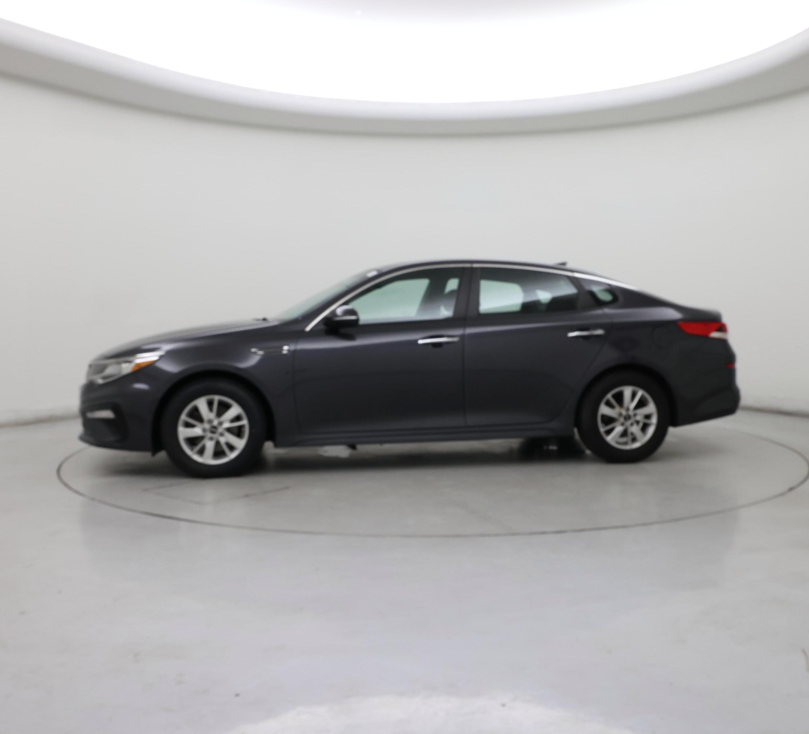Thumbnail: 2020 Kia Optima - 3