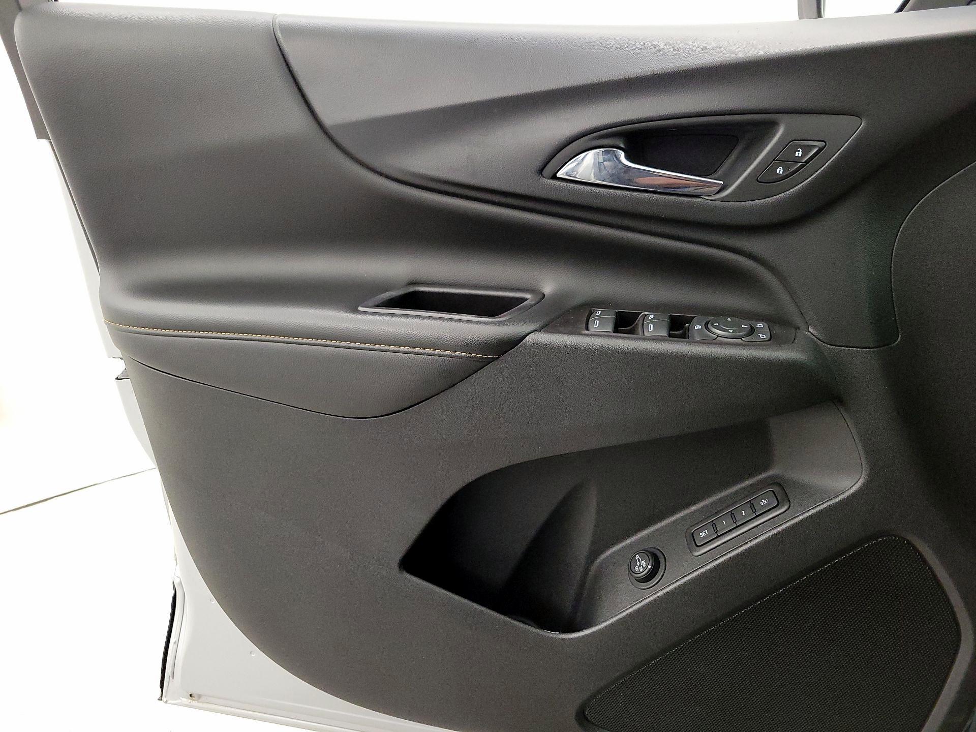Thumbnail: 2019 Chevrolet Equinox - 12
