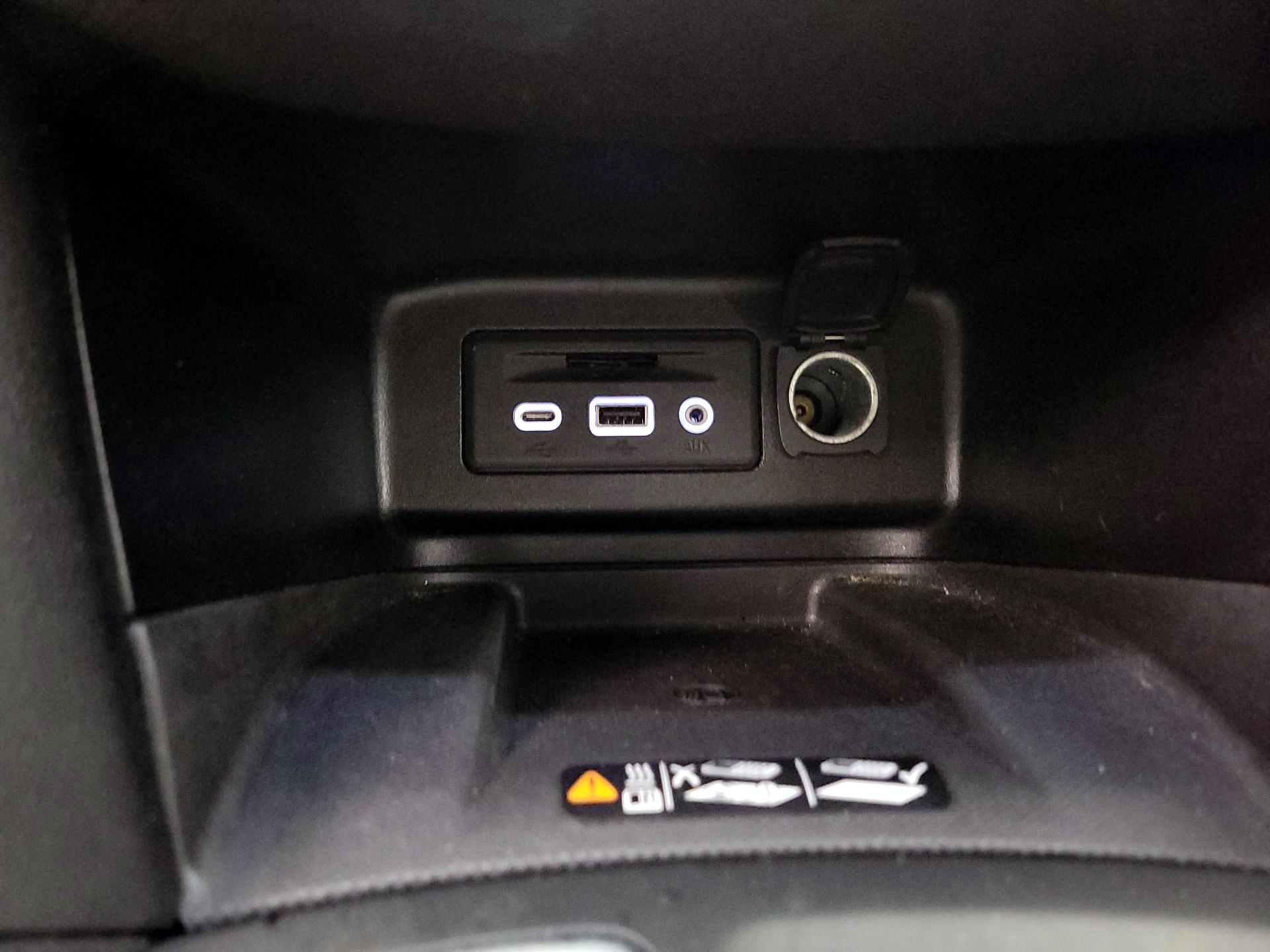 Thumbnail: 2019 Chevrolet Equinox - 18
