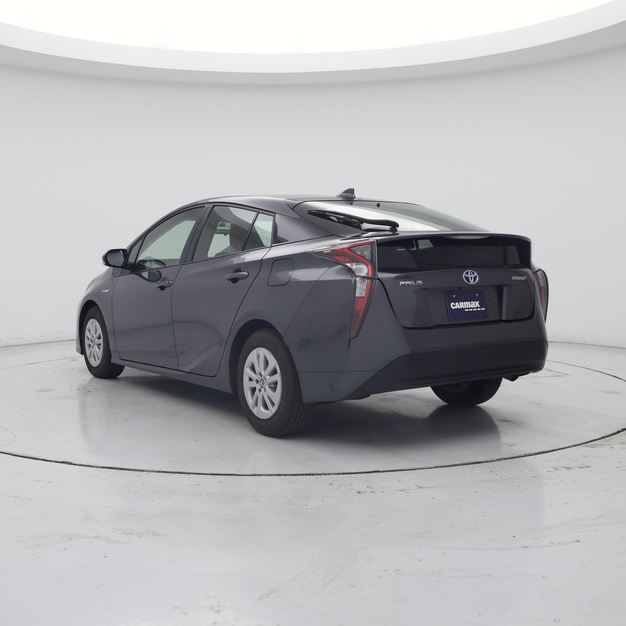 Thumbnail: 2016 Toyota Prius - 2