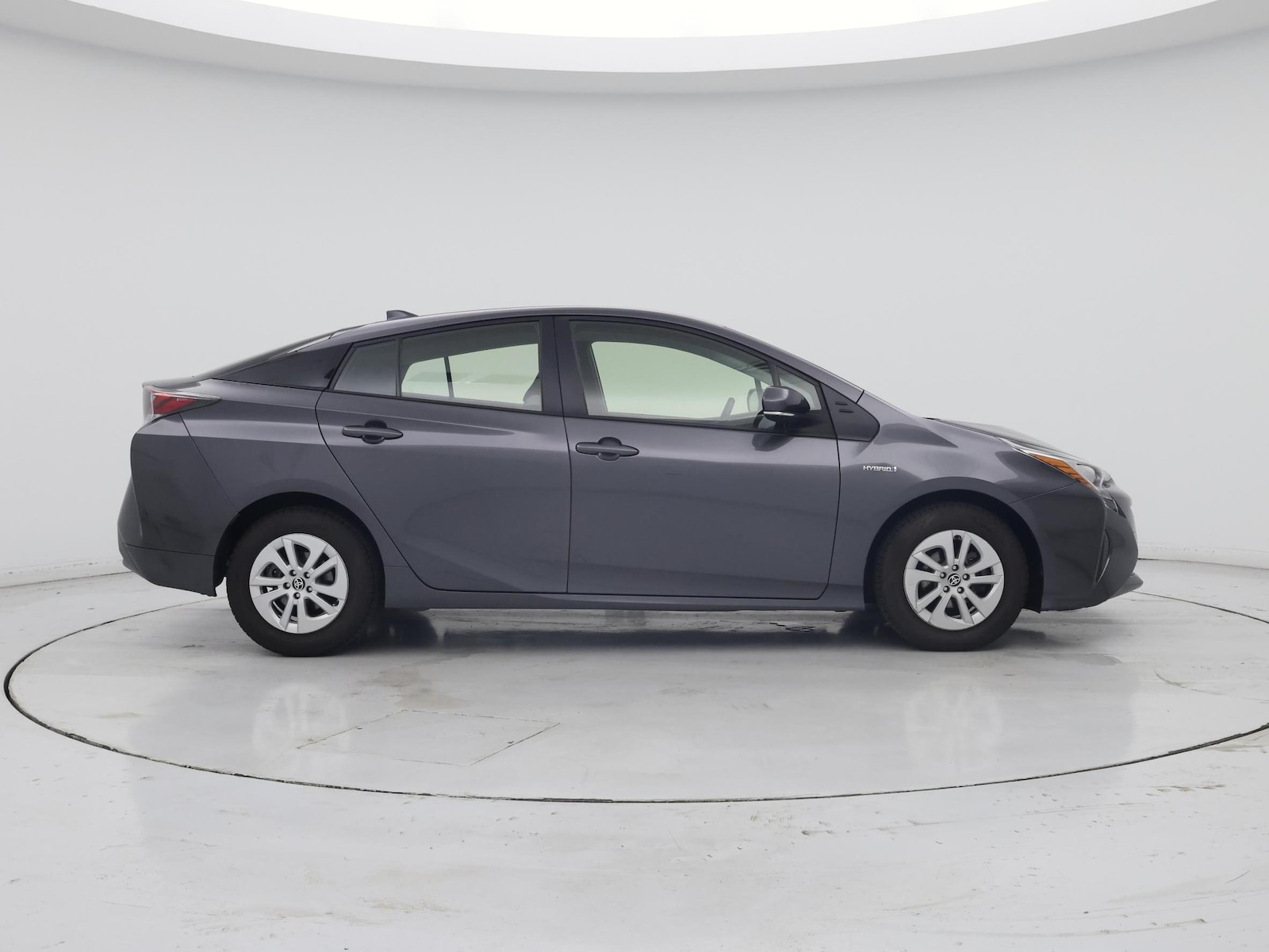 2016 Toyota Prius Two - Photo 8