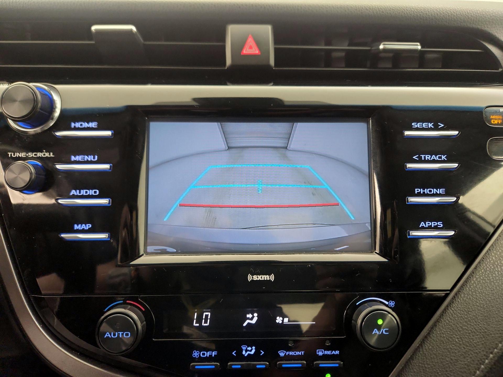 Thumbnail: 2020 Toyota Camry - 14